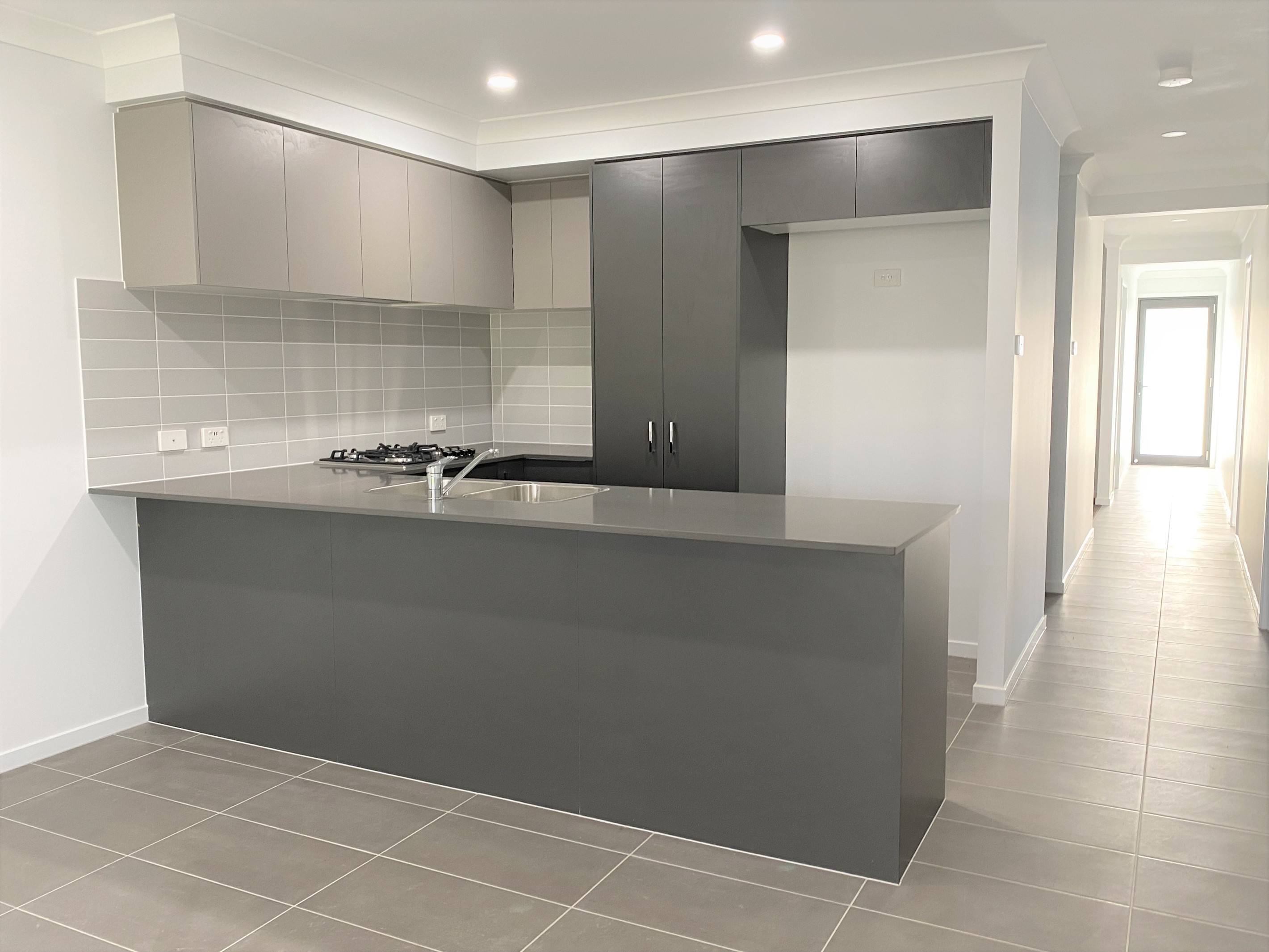 9B Royston Circuit, Farley, NSW 2320