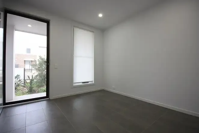 10 Kanooka Street, Denham Court, NSW 2565