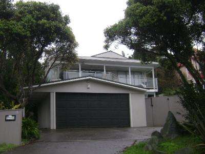 12a Long Bay Drive photo 2