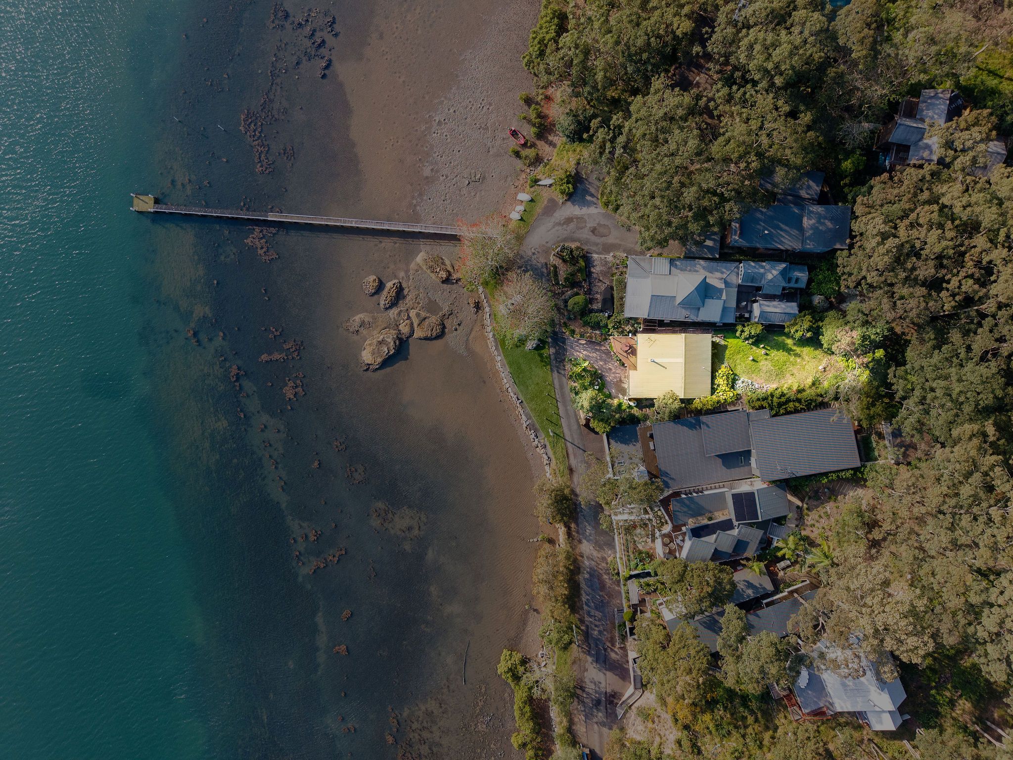 10 Hardys Bay Parade — photo 16 of 21