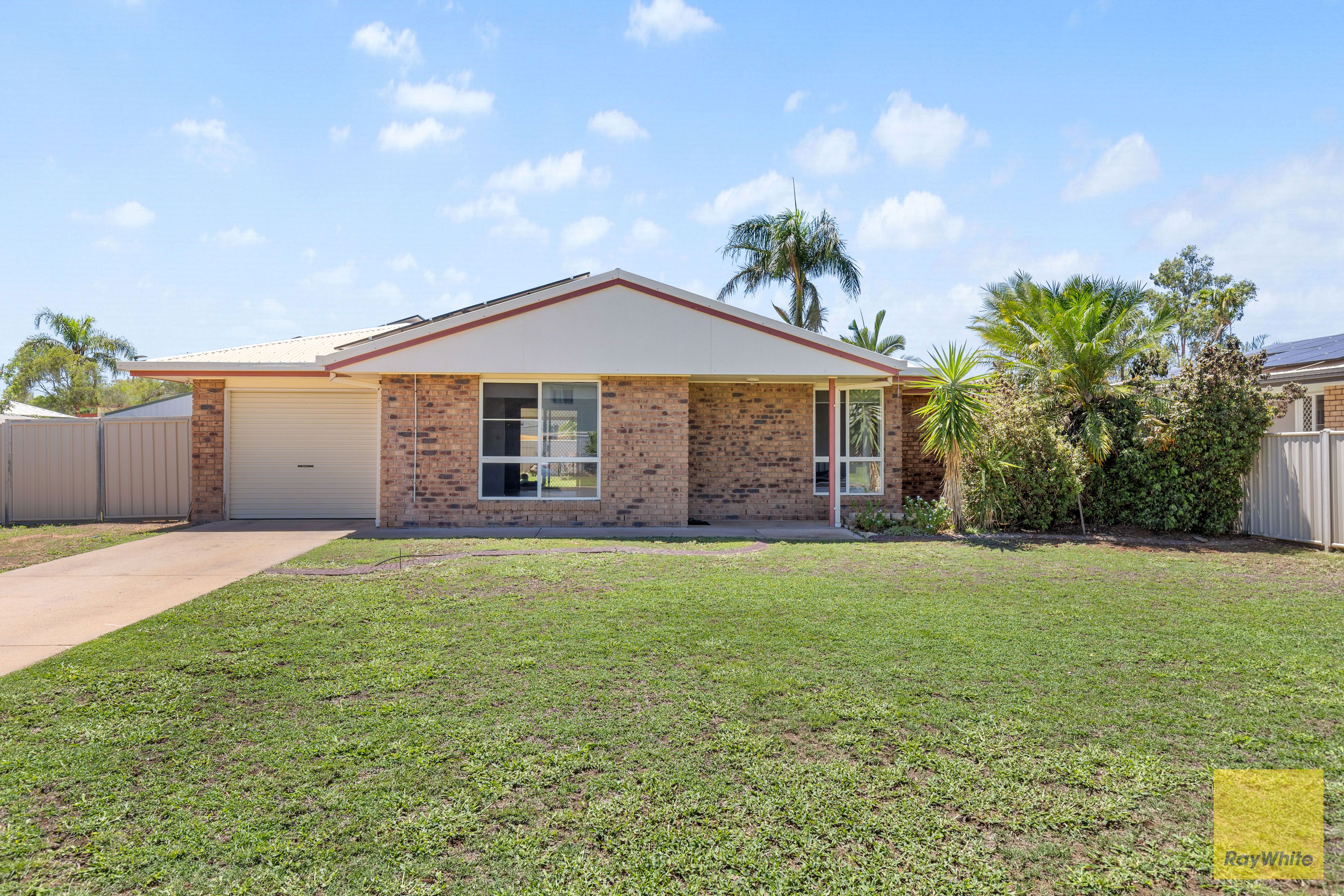 3 Louisa Court , Emerald QLD 4720