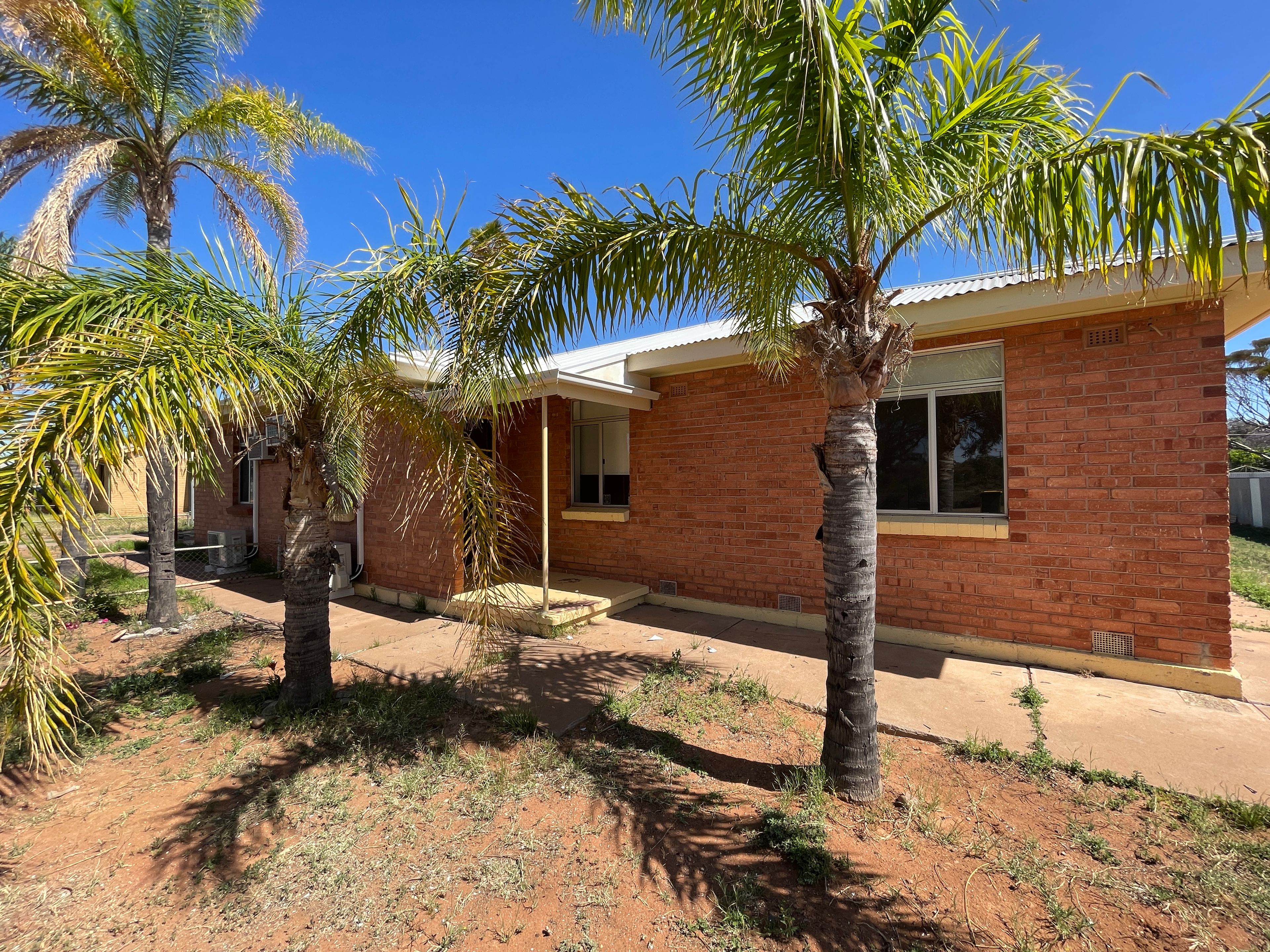 27 Lee Street, Whyalla Stuart, SA 5608