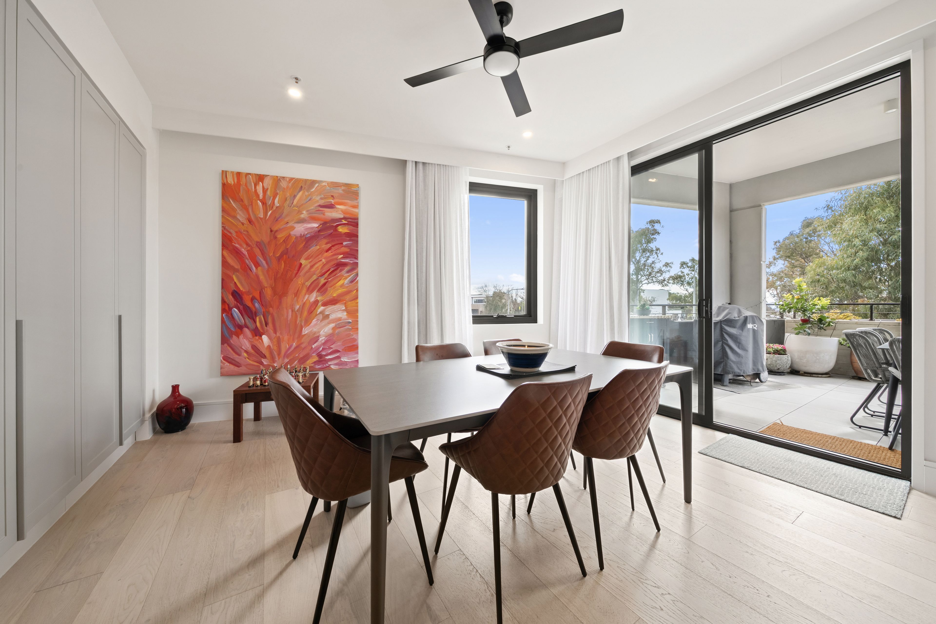5/1 Lady Nelson Place — photo 5 of 25