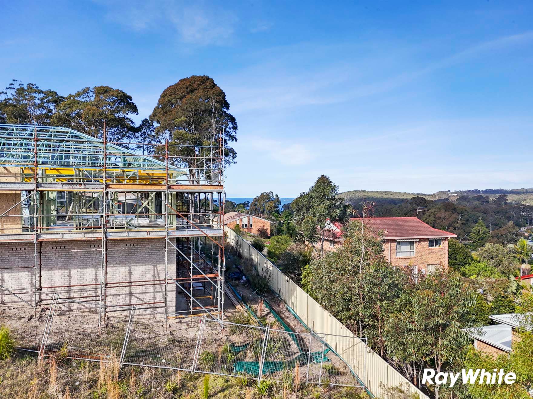 98 Freycinet Drive — photo 15 of 16