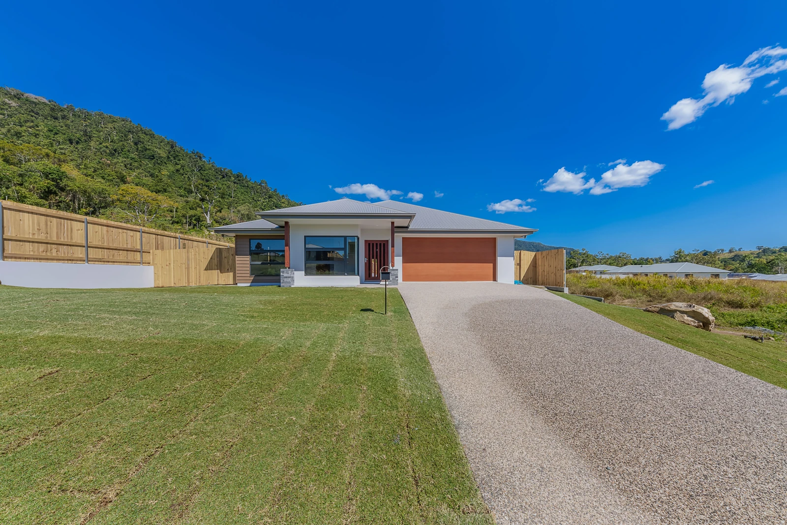 30 Pearl Street, Cannonvale, QLD 4802
