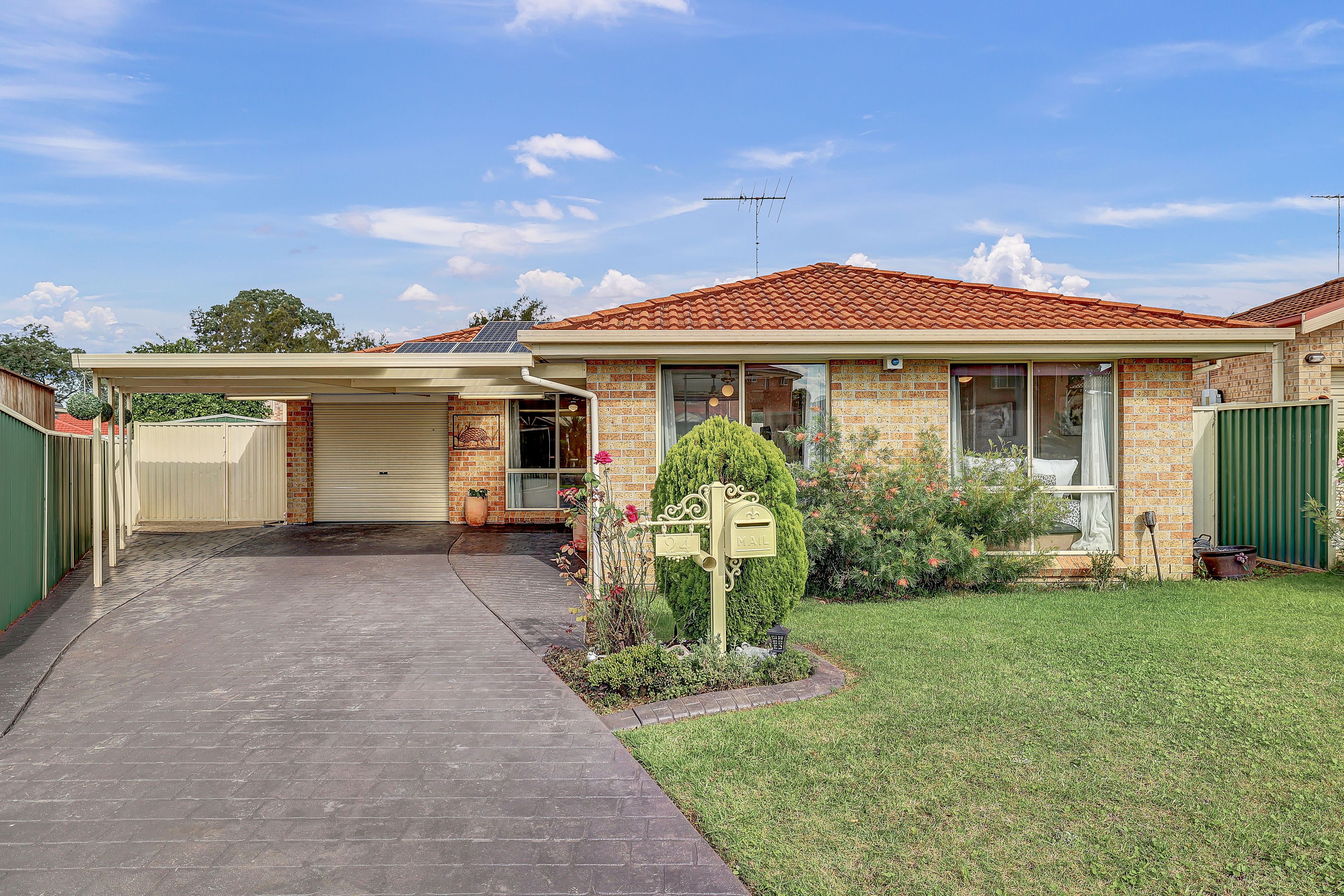 24 Wollomombi Way, Hoxton Park NSW 2171