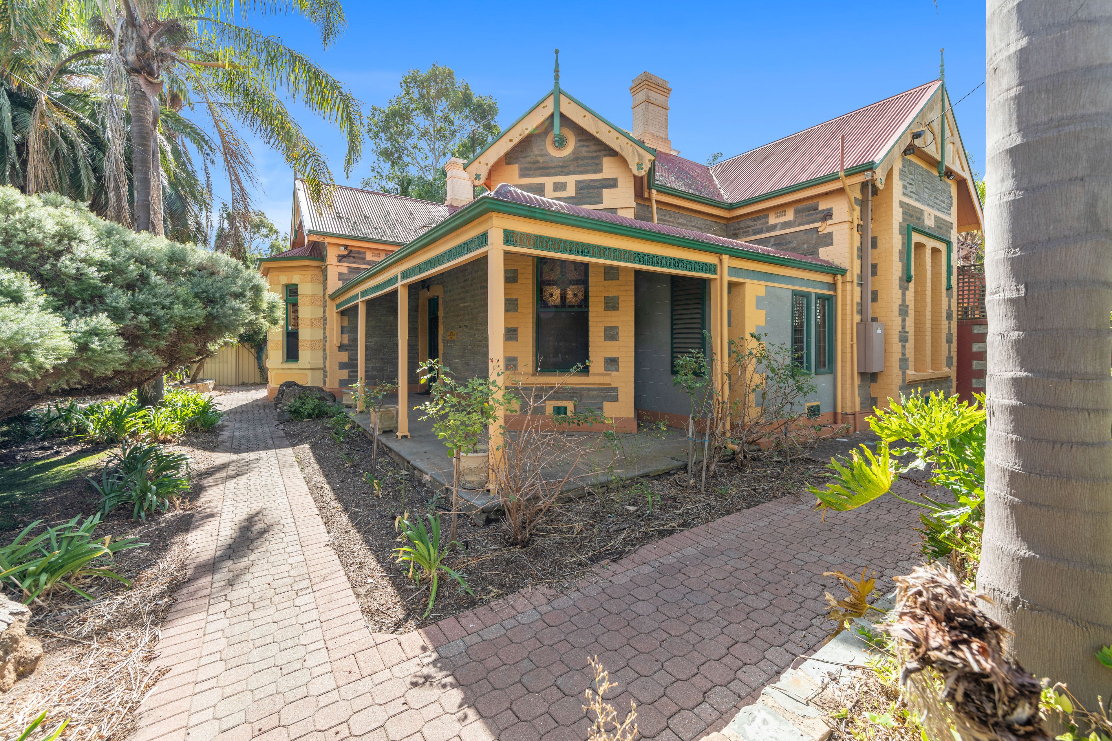 2 Railway Terrace, Riverton, SA 5412