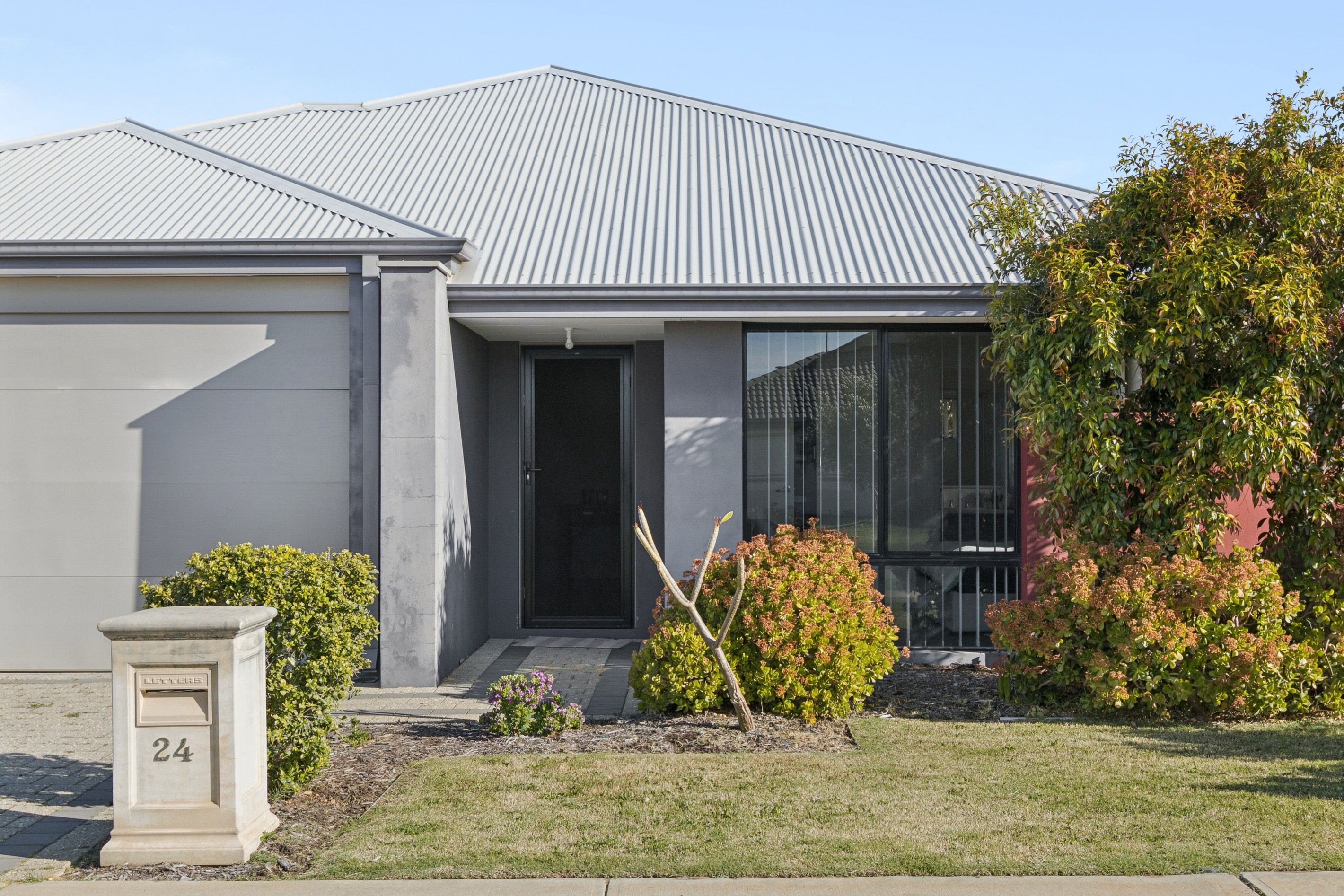 24 Mayali Bend, Banksia Grove, WA 6031
