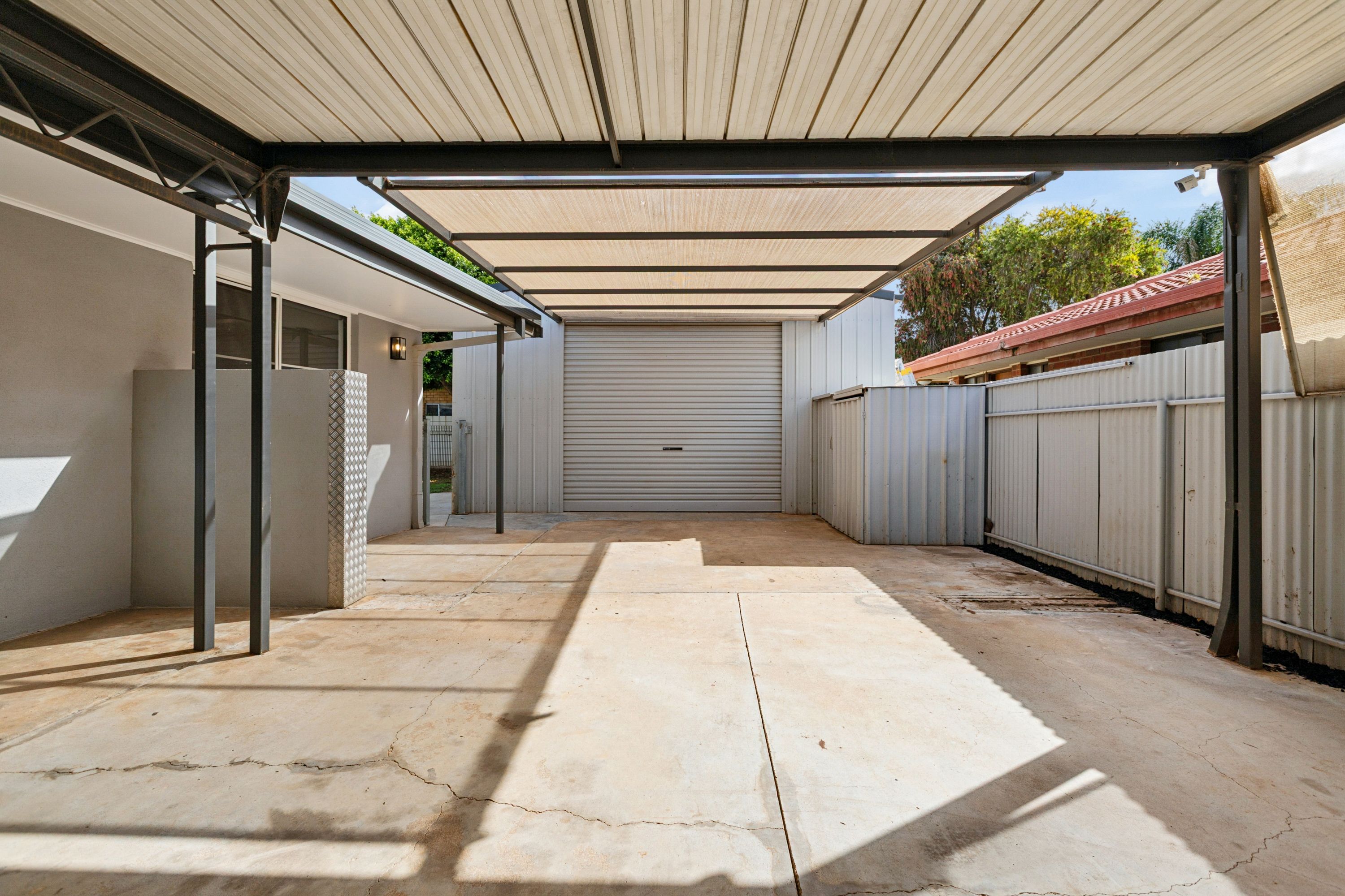 14 Mclaren Court — photo 5 of 17