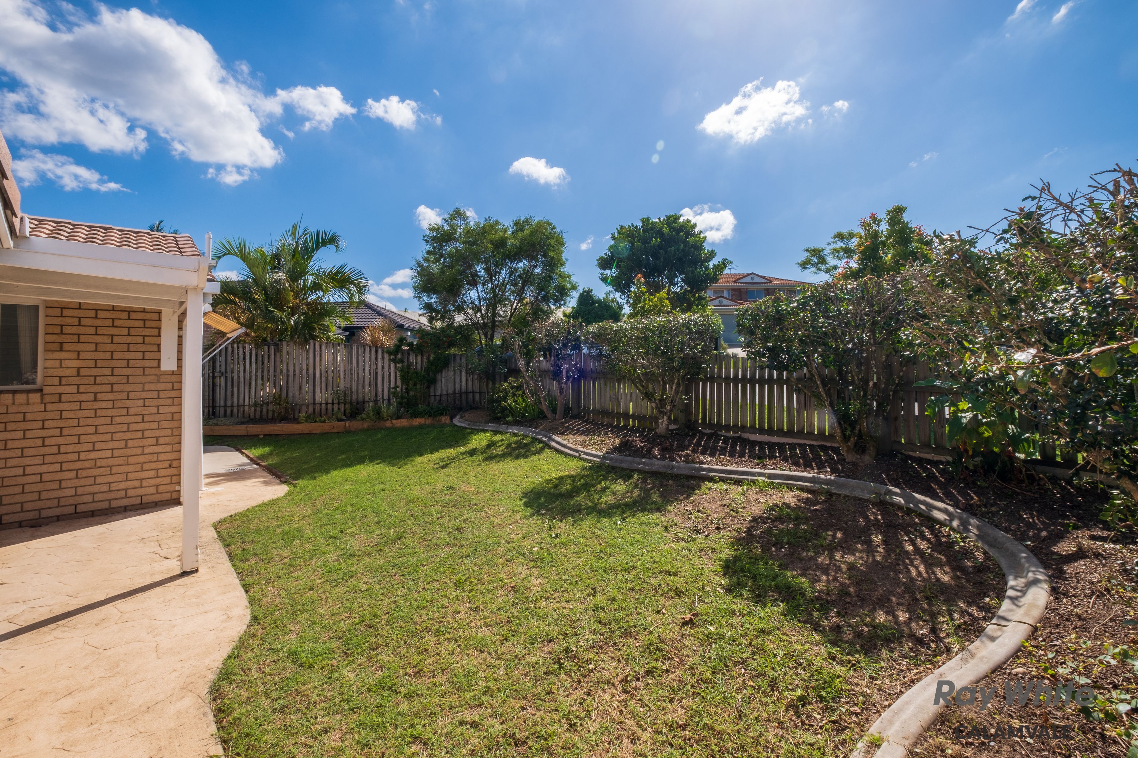 6 Vanda Close — photo 19 of 22
