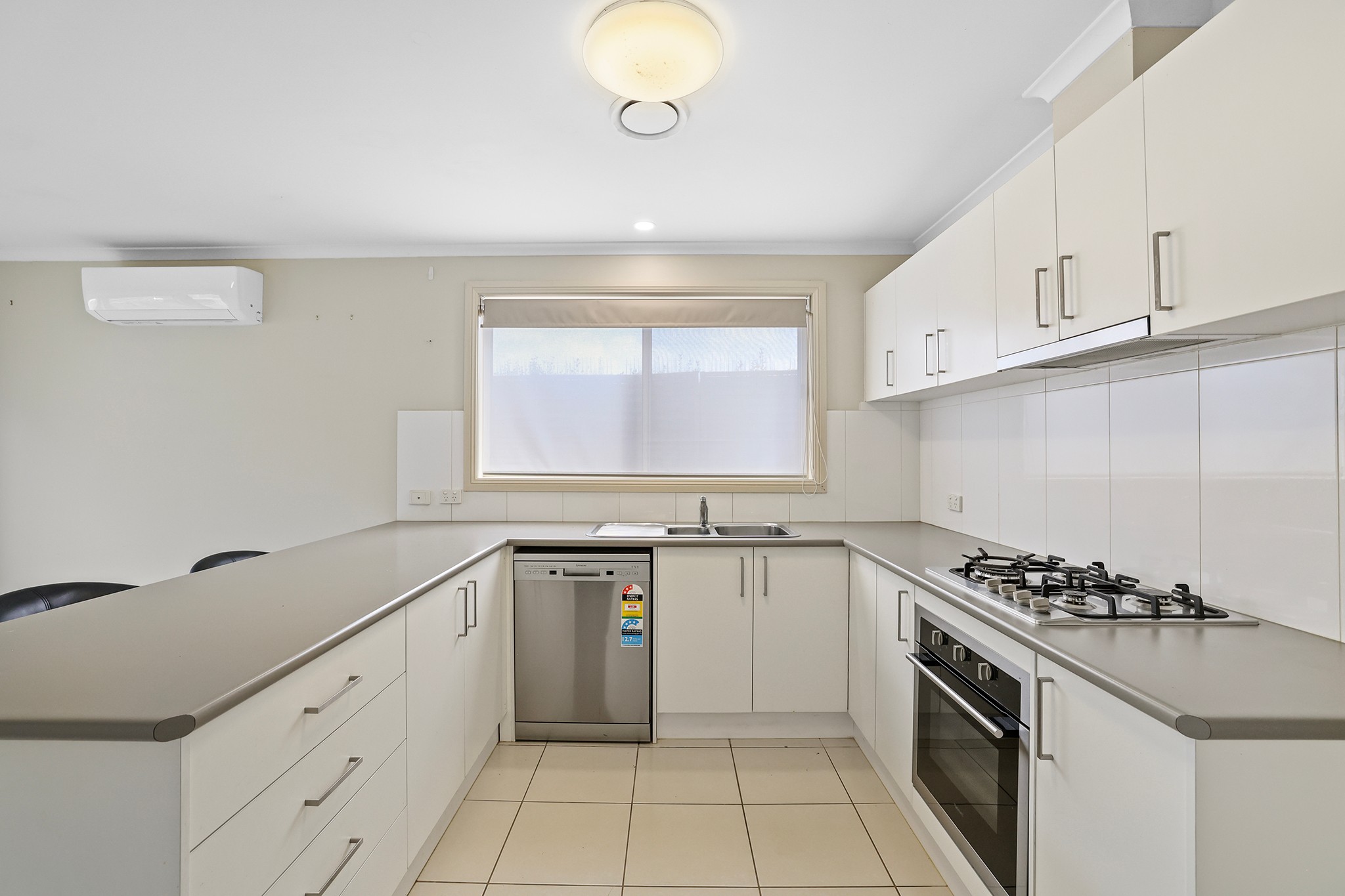 4/1 Hatfield Drive, Drouin, VIC 3818