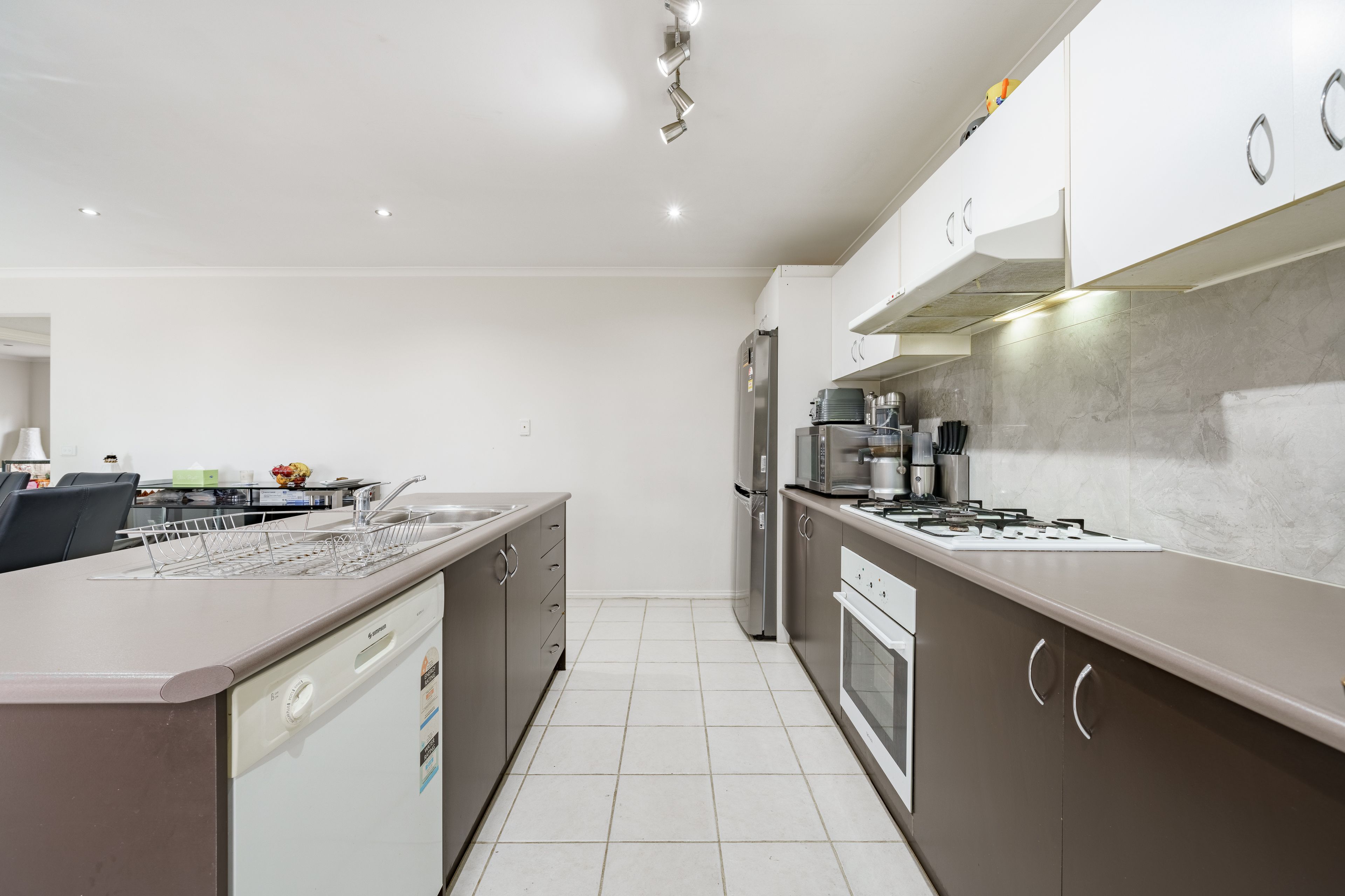 33 Honey Myrtle Way, Cranbourne, VIC 3977