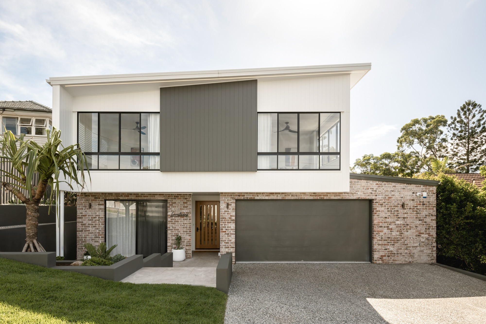 17 Quebec Avenue, Camp Hill, QLD 4152