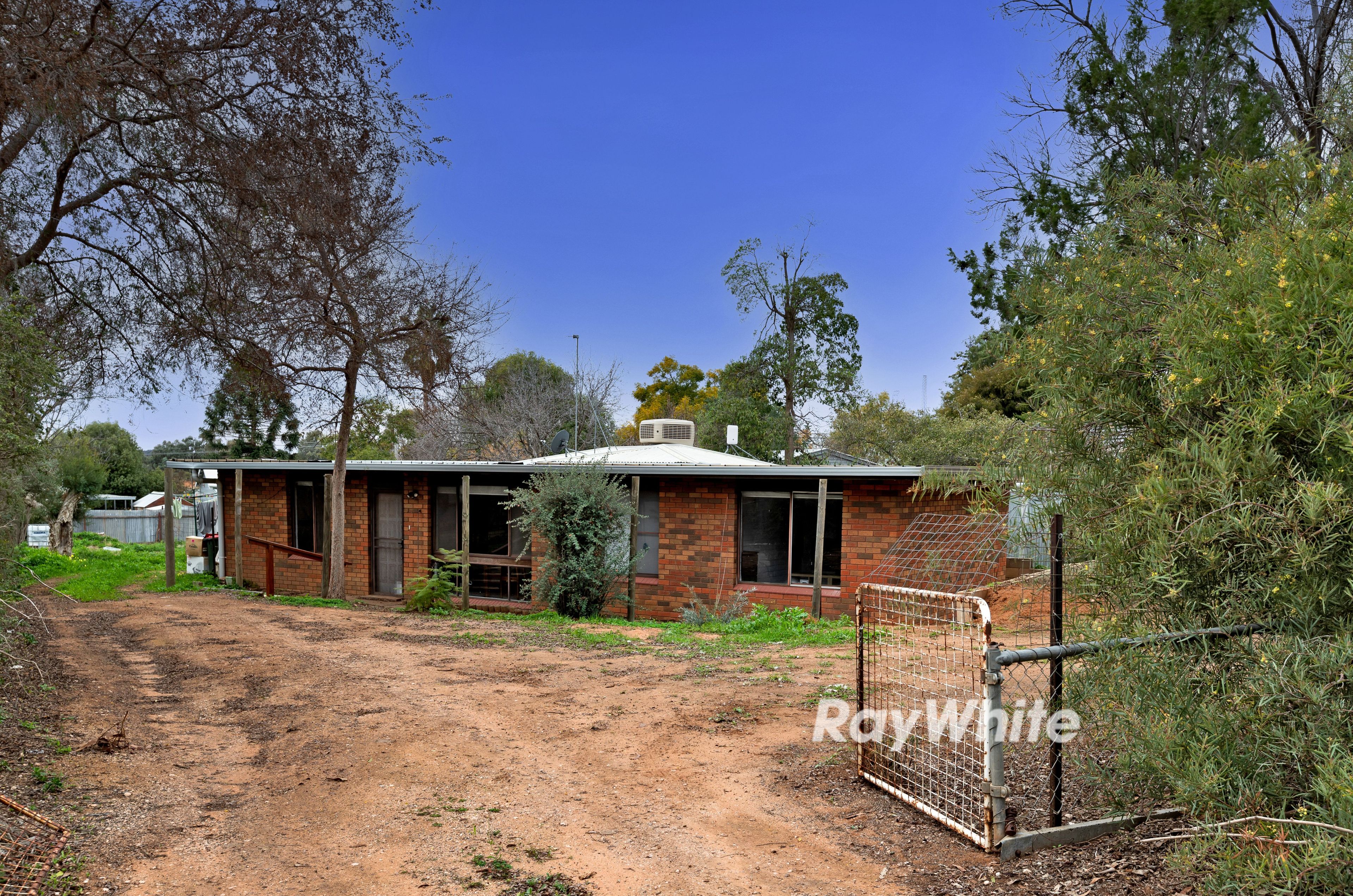 7 Lee Street, Red Cliffs VIC 3496