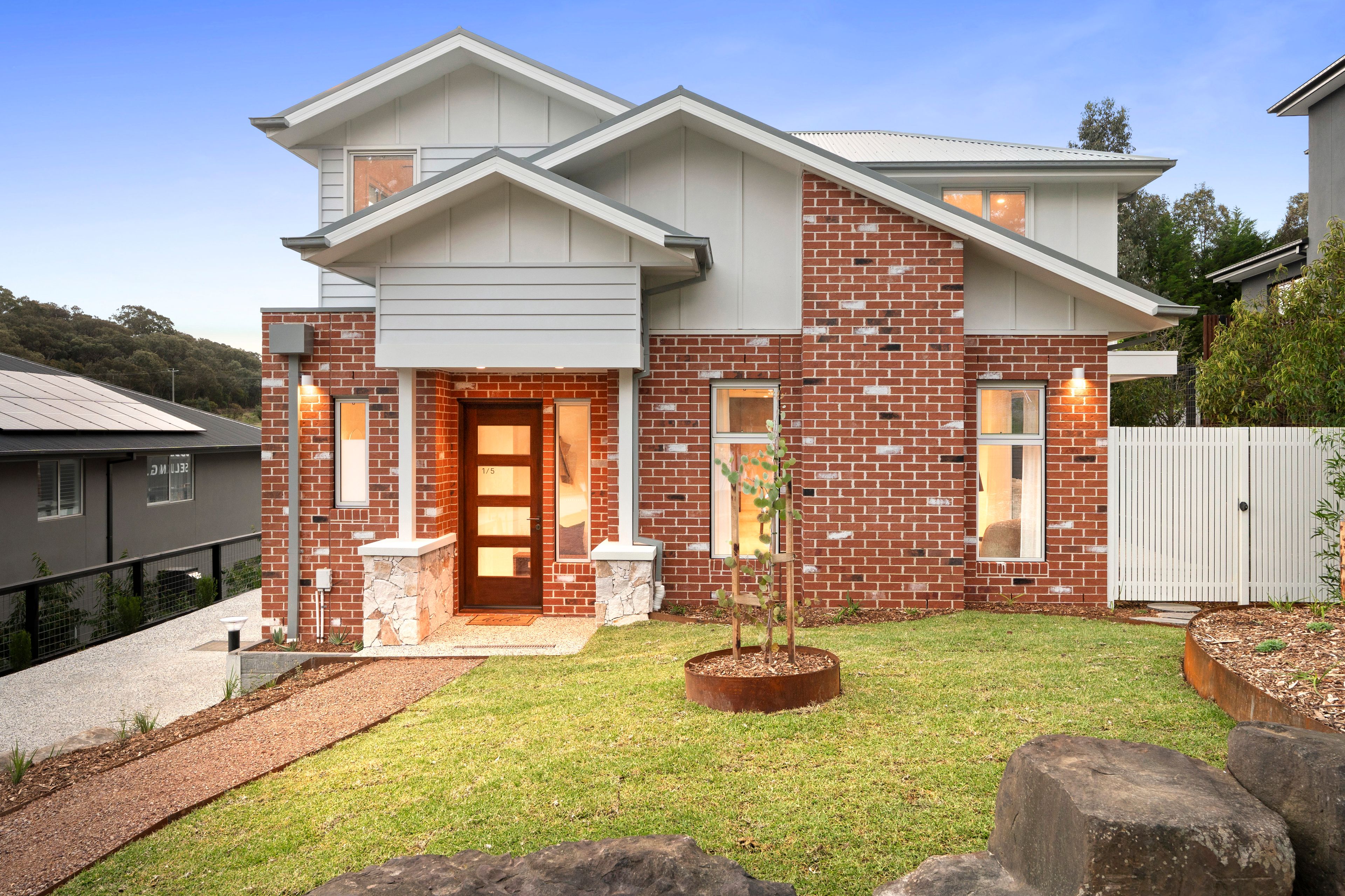 1/5 Lambert Street — photo from Ray White Eltham