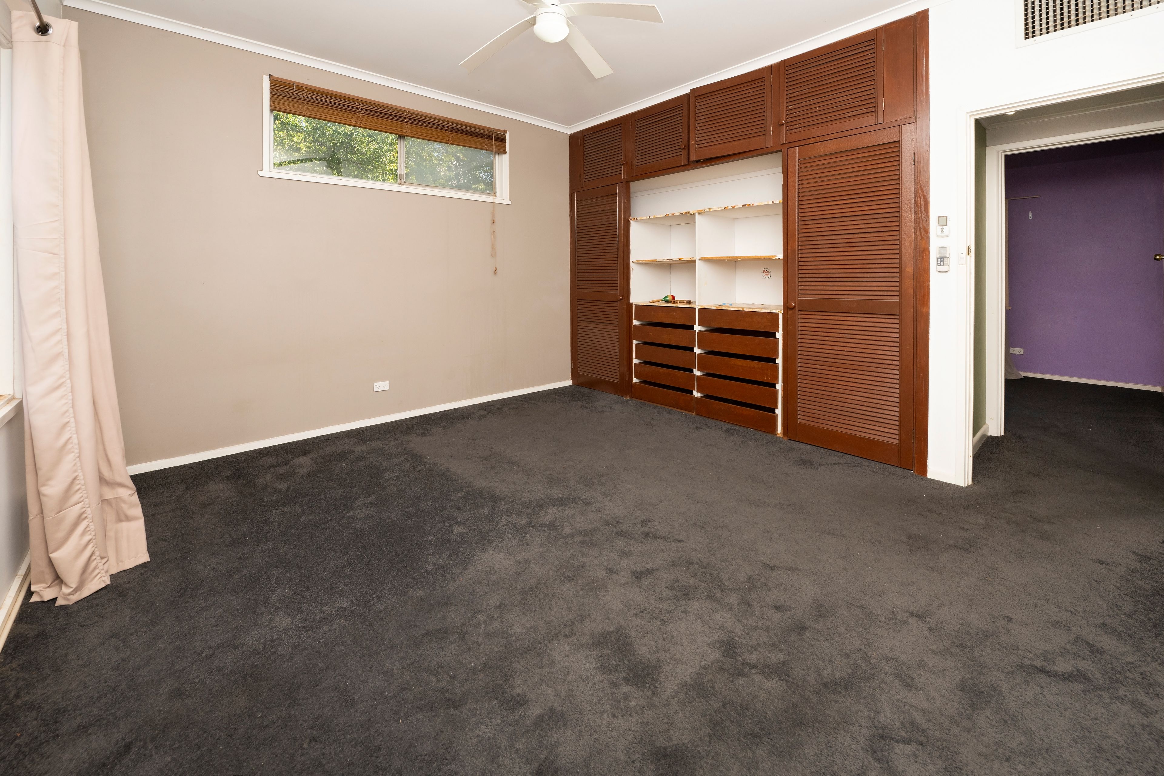 12 Holloway Grove — photo 9 of 24