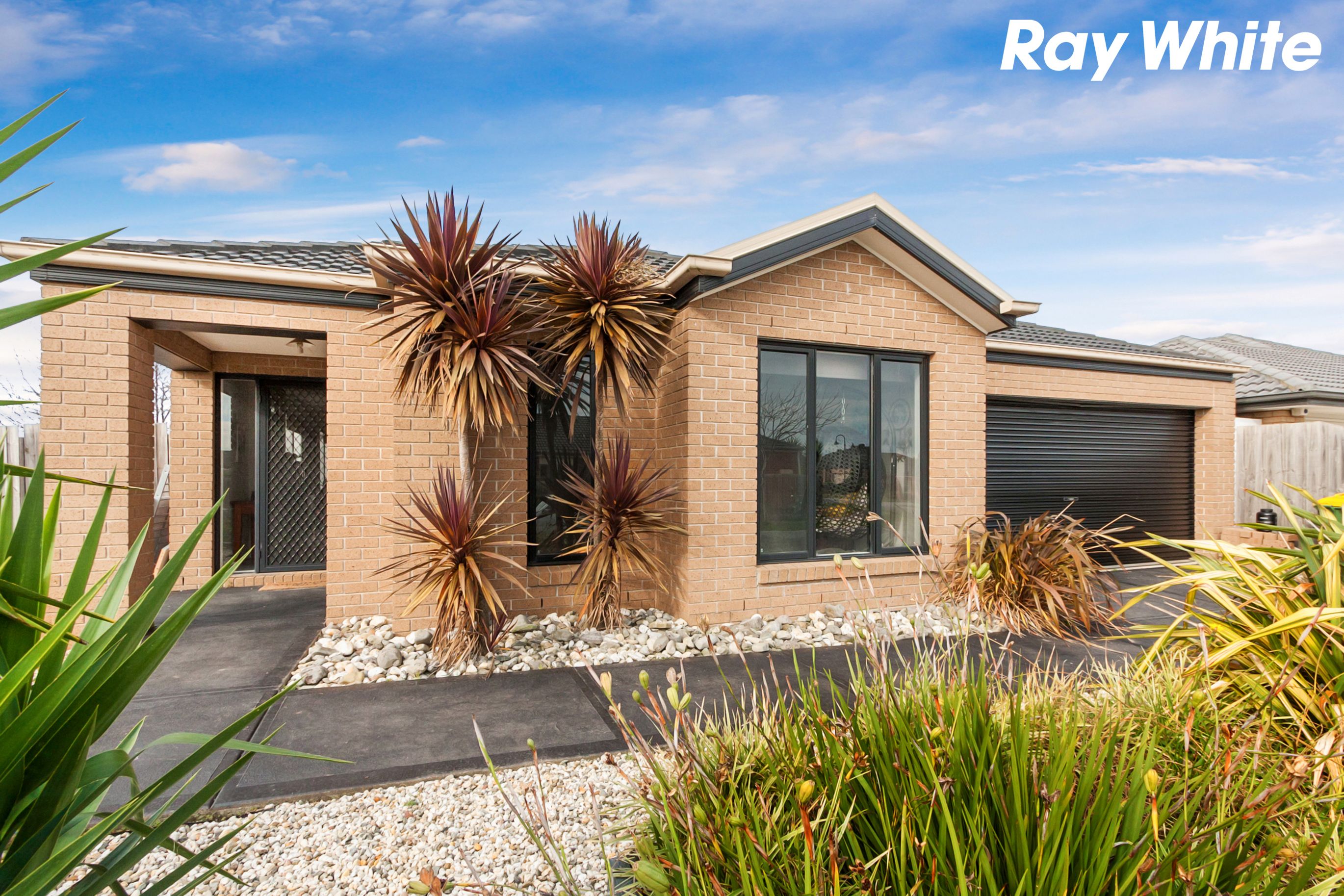 3 Sweet Pea Drive, Pakenham, VIC 3810