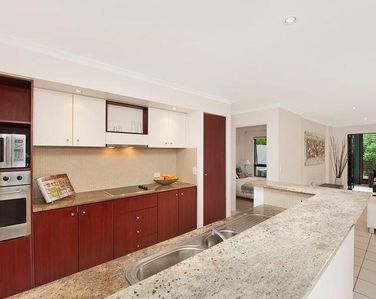 77 Riverwalk Avenue, Robina, QLD 4226