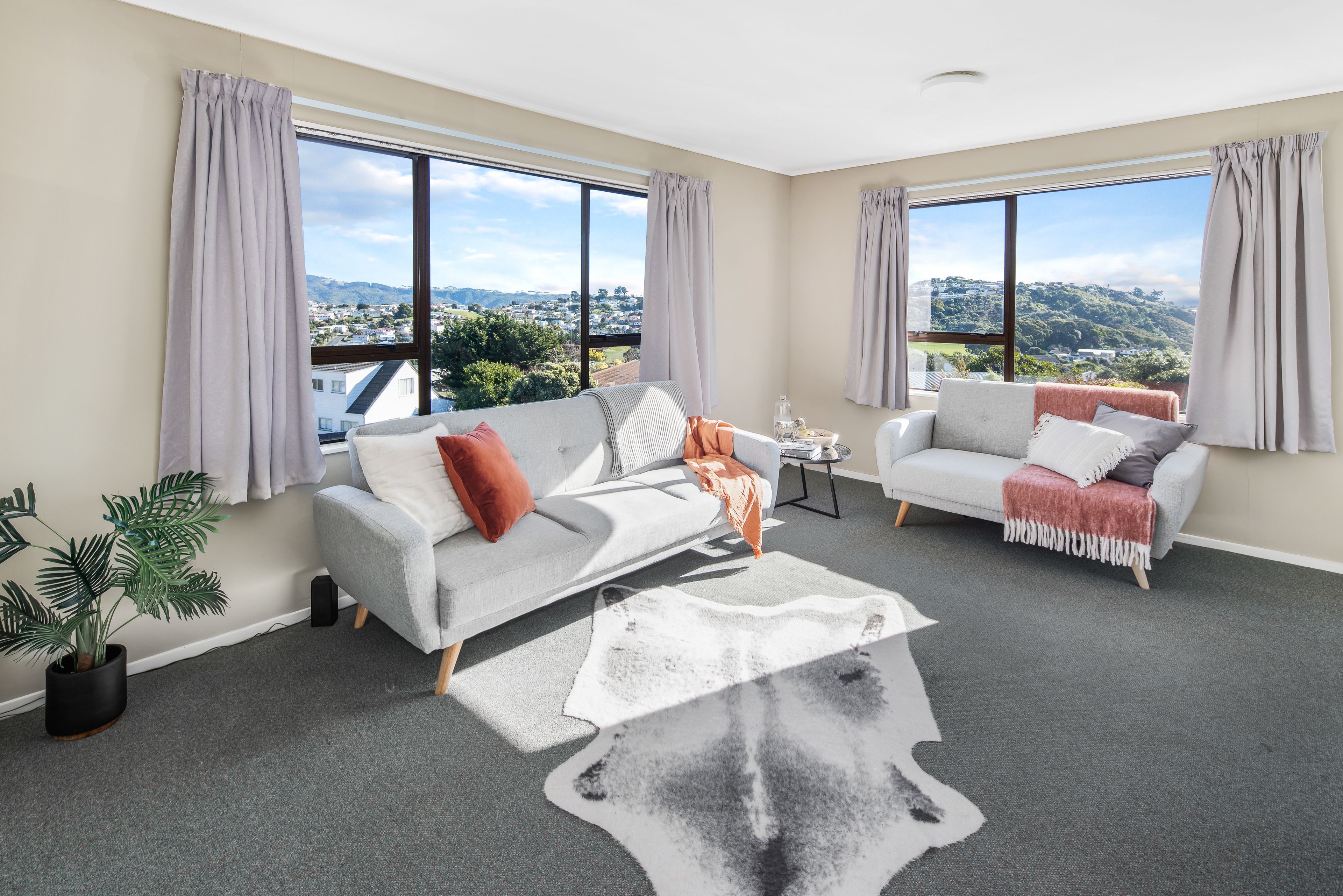 16 Adventure Drive, Whitby, Porirua City