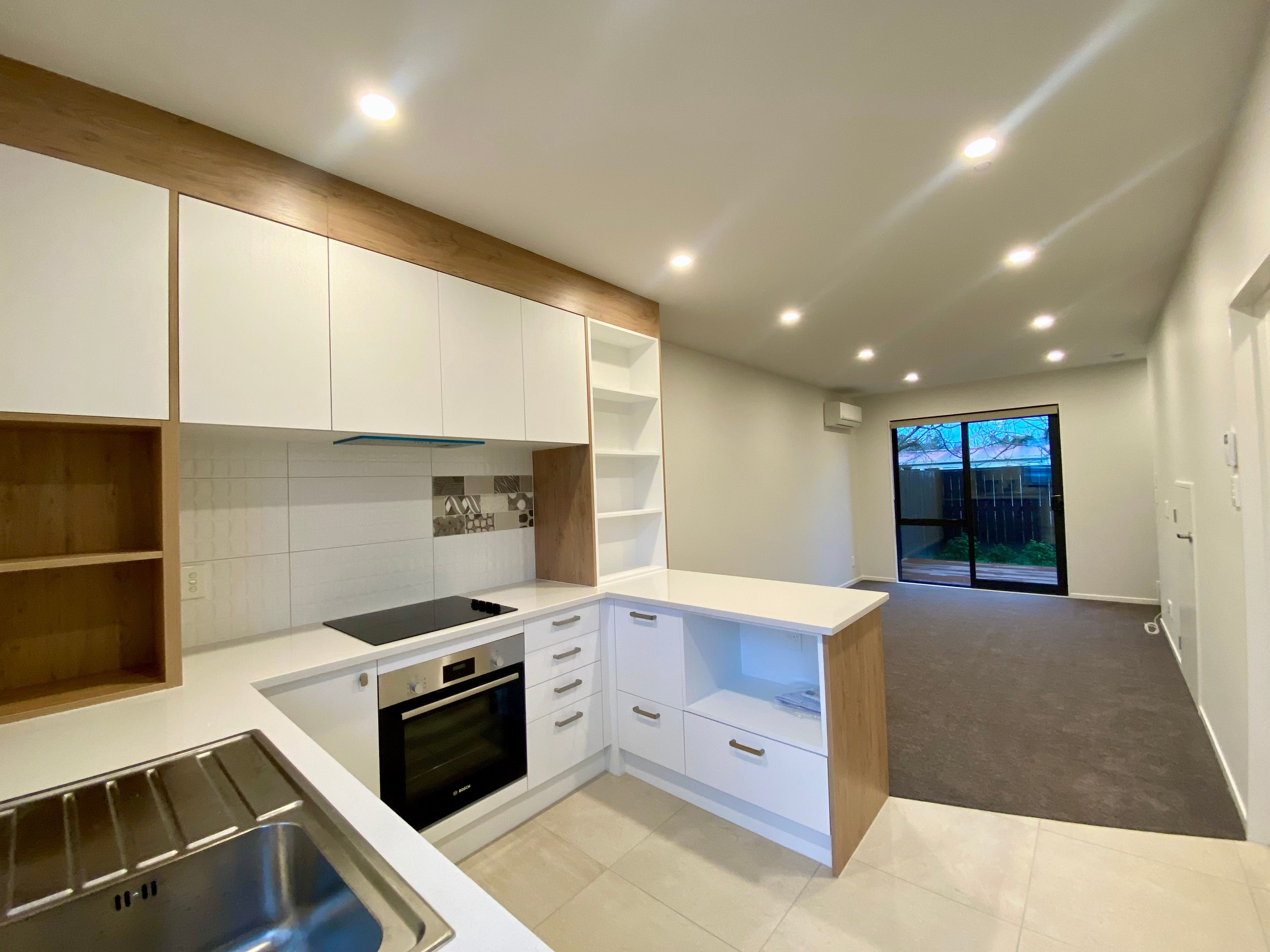 8/47 Beach Road, Te Atatu Peninsula, Waitakere City