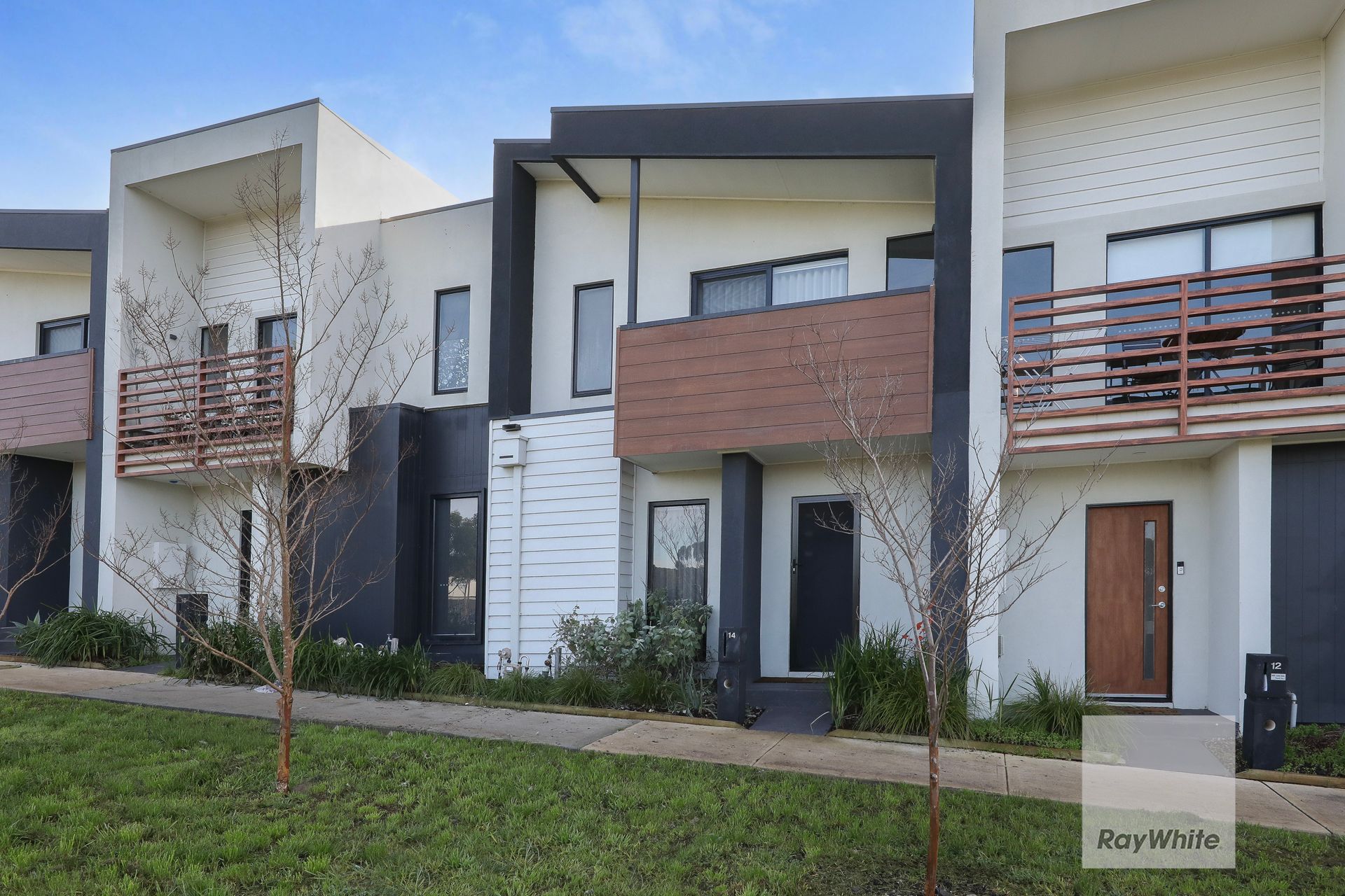 14 Zenith Walk, Greenvale, VIC 3059