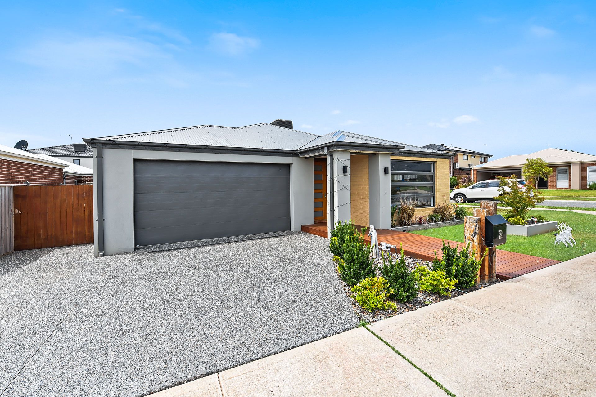 2 Dame Avenue, Clyde North, VIC 3978