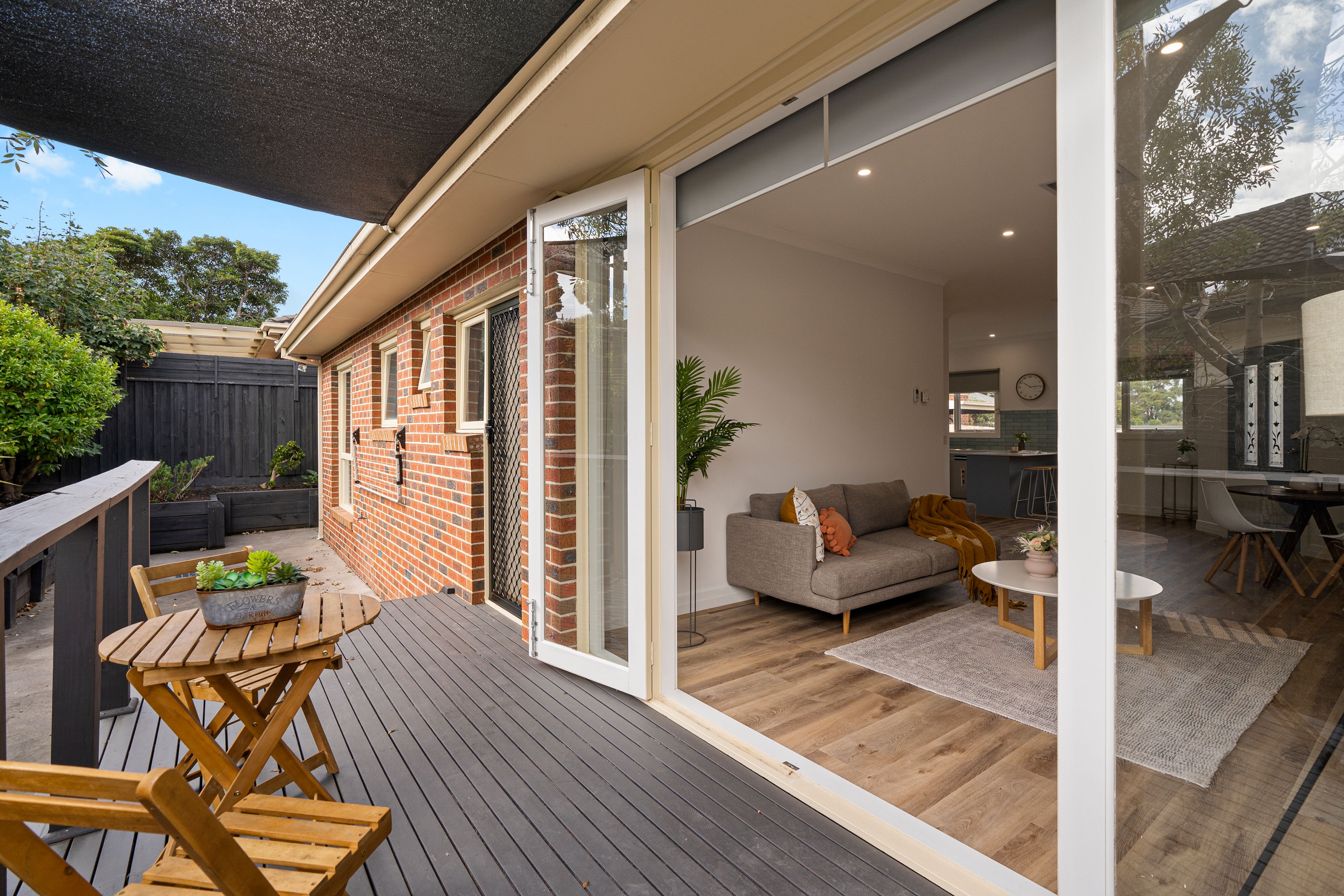 2/41 COMMERCIAL Road, Ferntree Gully, VIC 3156