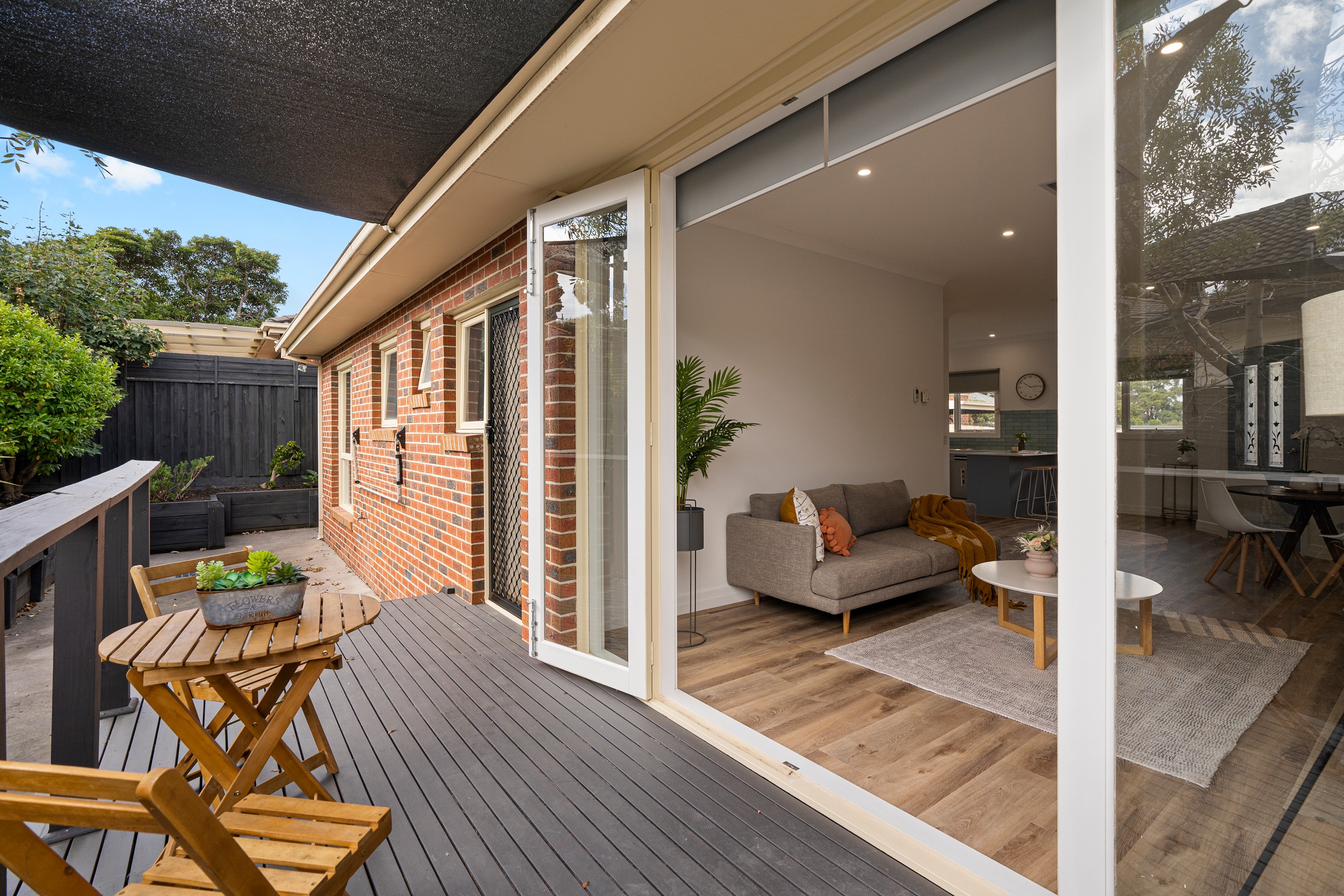 2/41 COMMERCIAL Road, Ferntree Gully, VIC 3156
