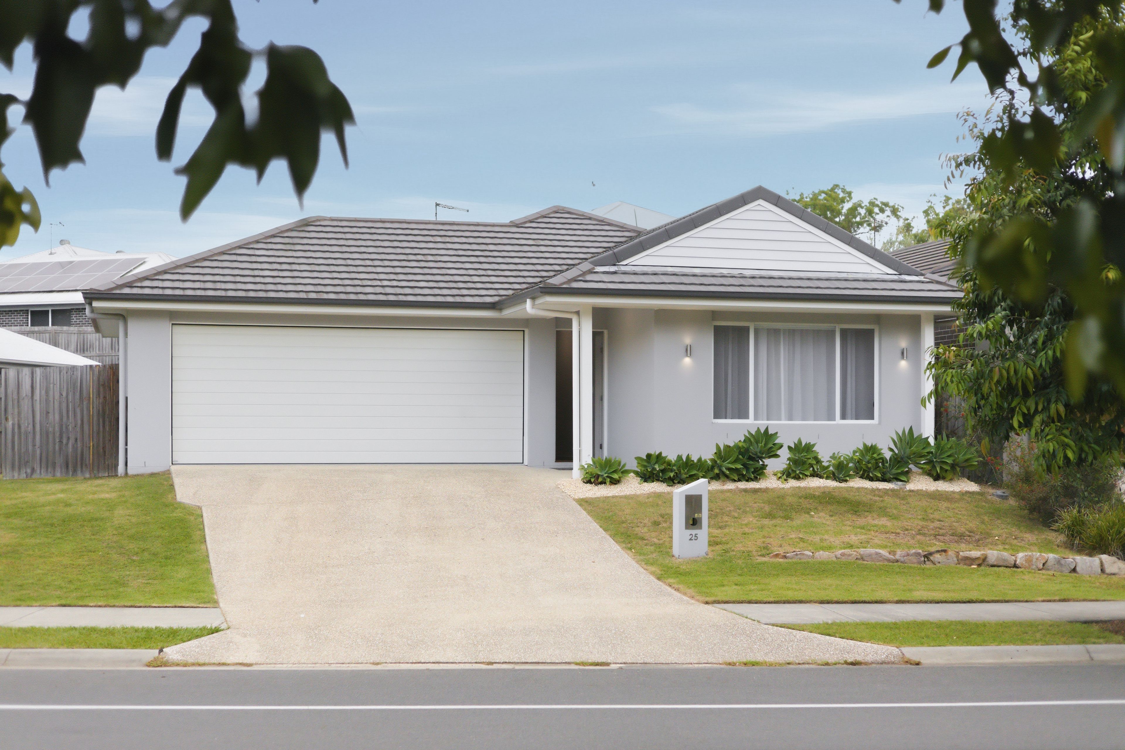 25 Jinibara Crescent, Narangba, QLD 4504