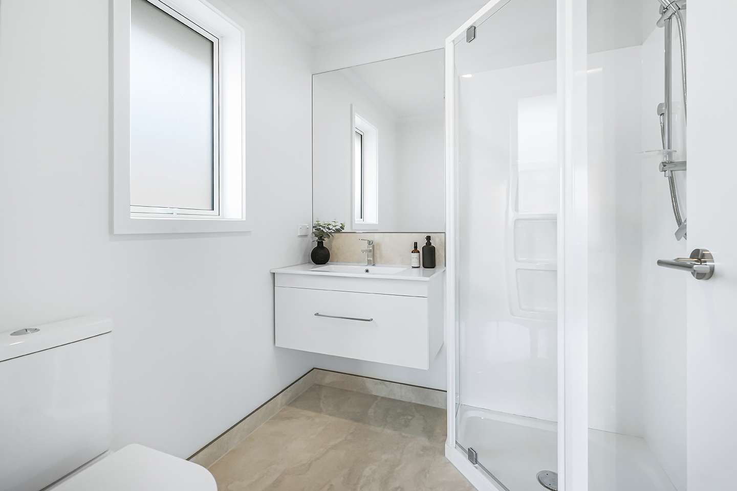 4 Vicarage Lane photo 15