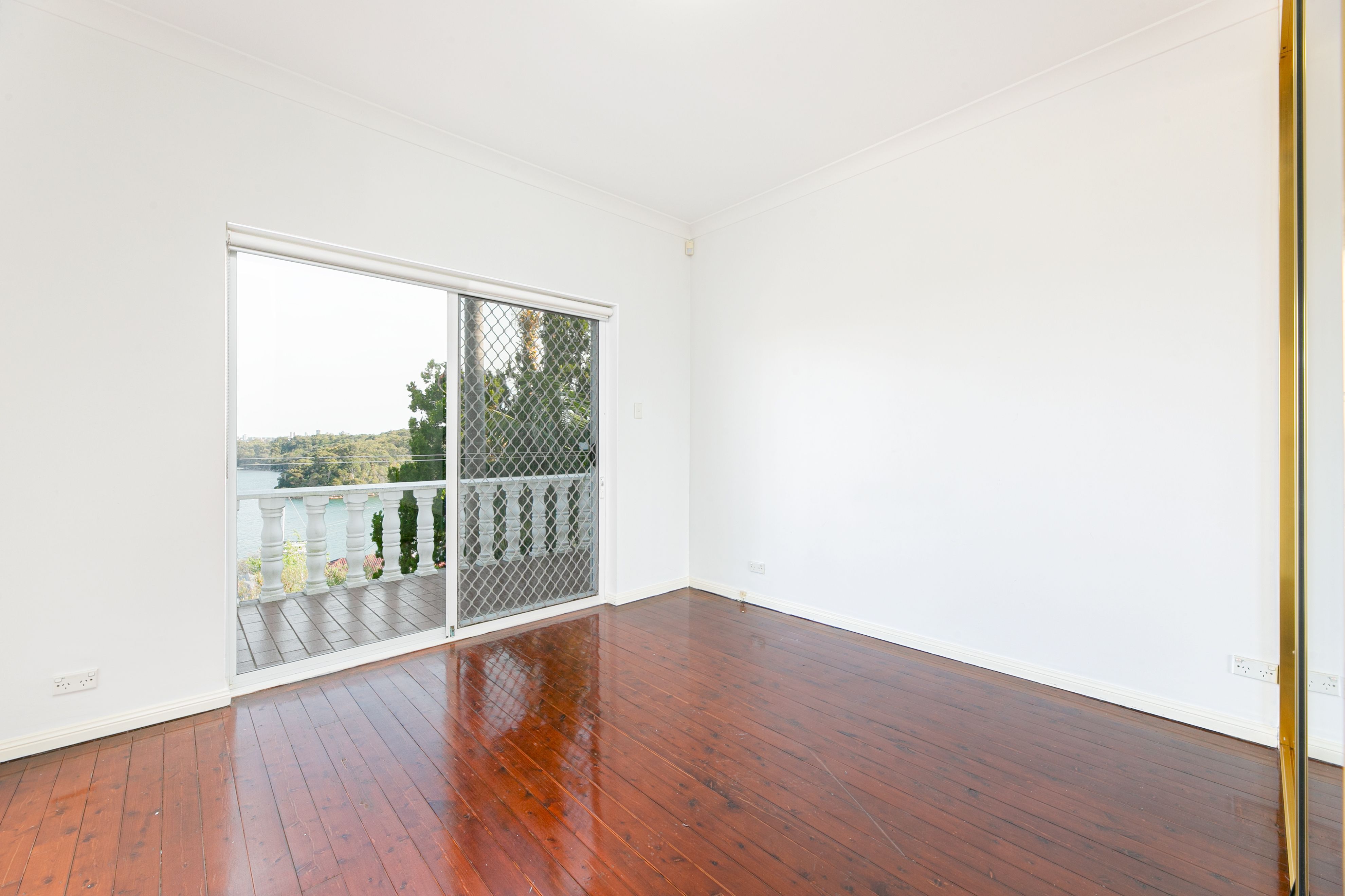 21 Iluka Road — photo 3 of 17