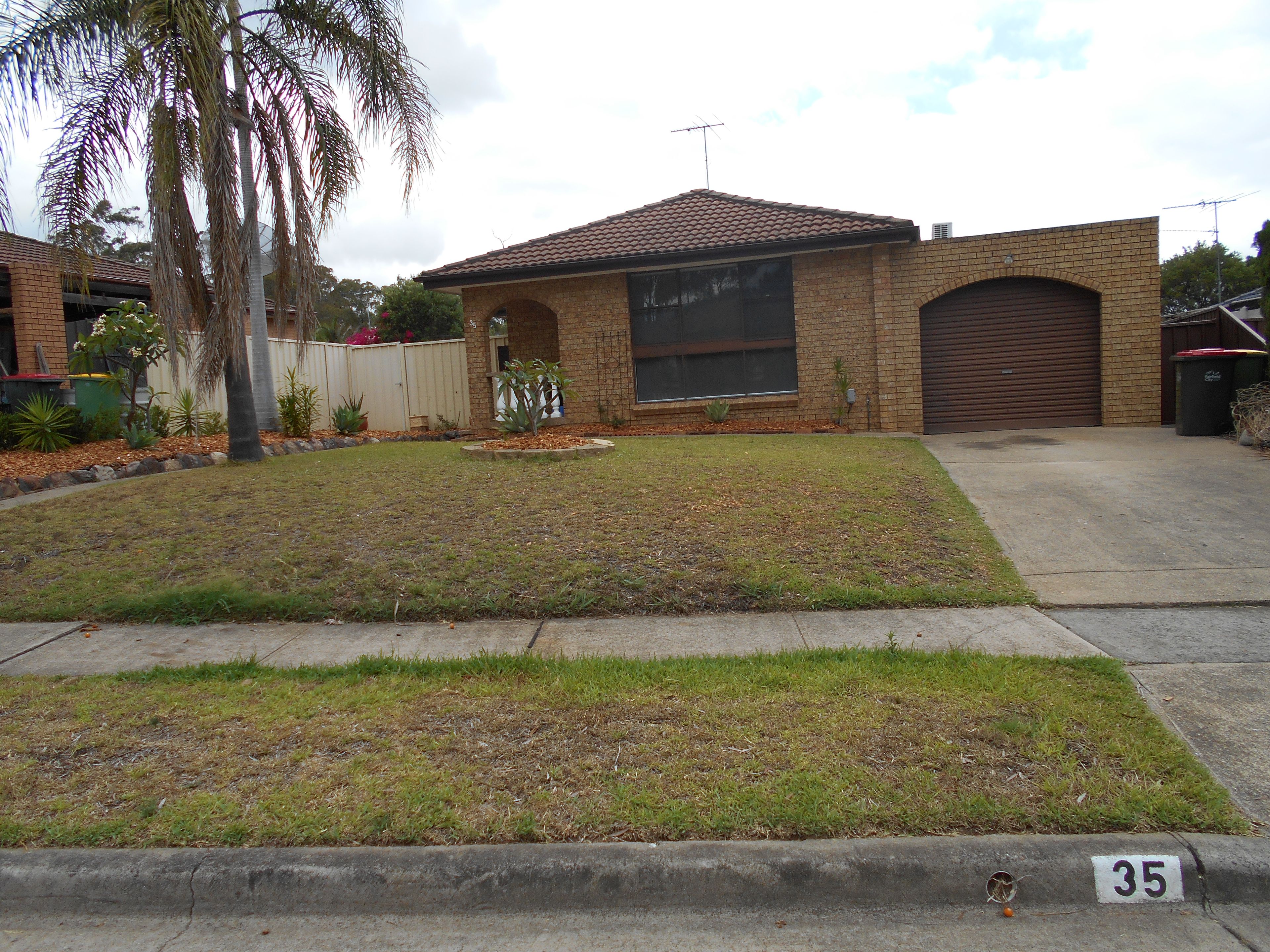 35 Alamein Road, Bossley Park, NSW 2176