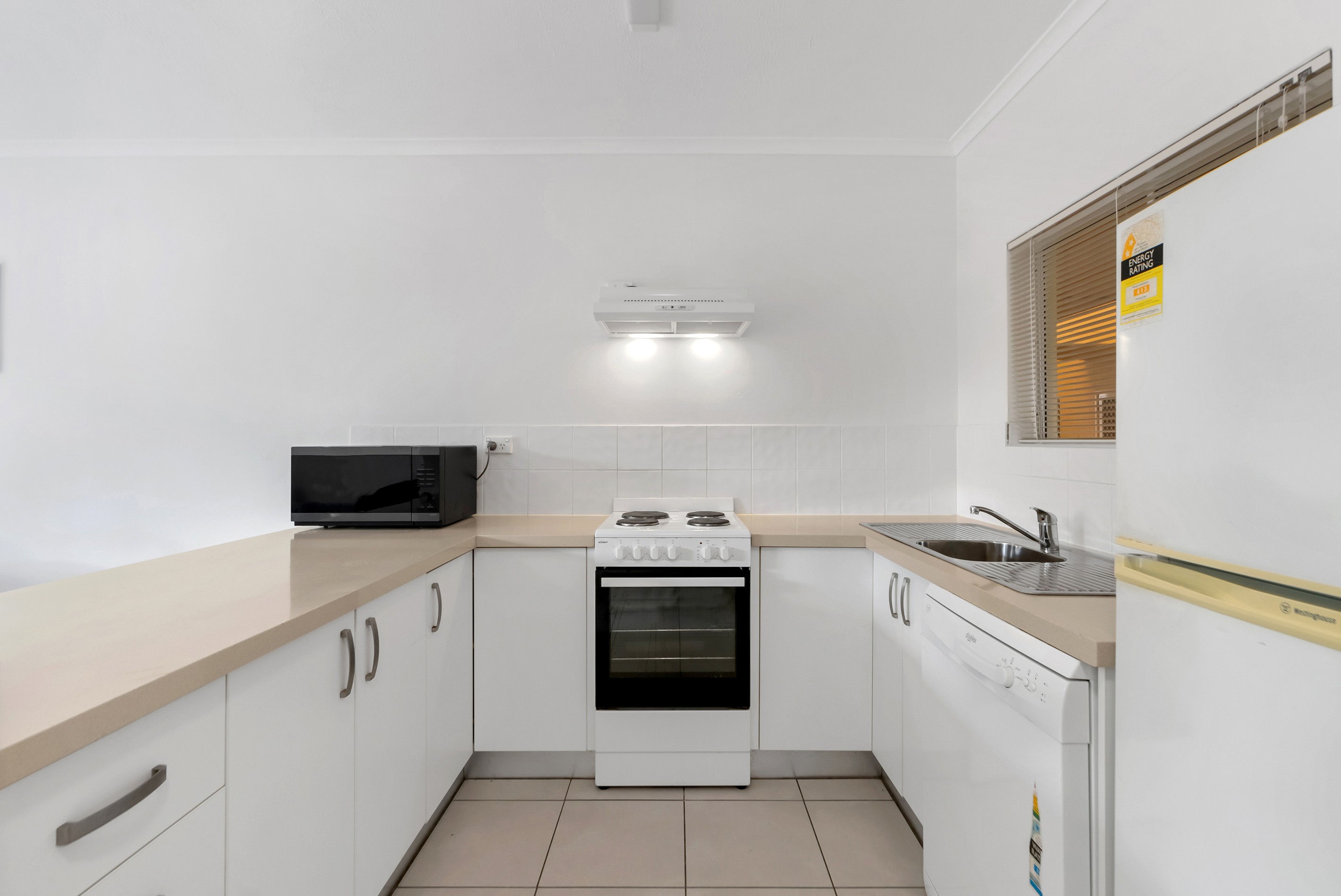 208/191-193 Mcleod Street, Cairns North, QLD 4870