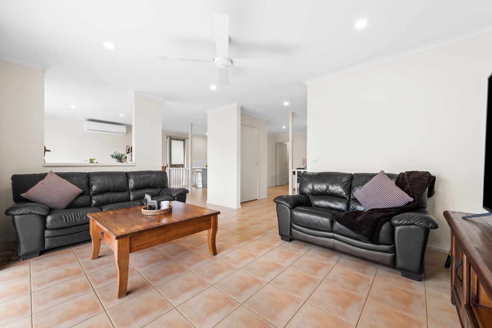 6 Radiant Crescent, Forest Hill, VIC 3131