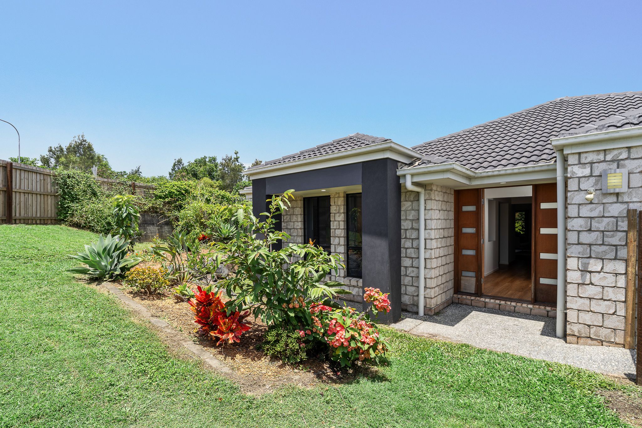 2 Sunstone Avenue, Pimpama QLD 4209