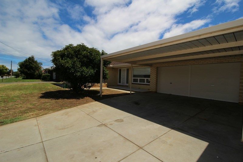 13 Doncaster Avenue, Novar Gardens, SA 5040