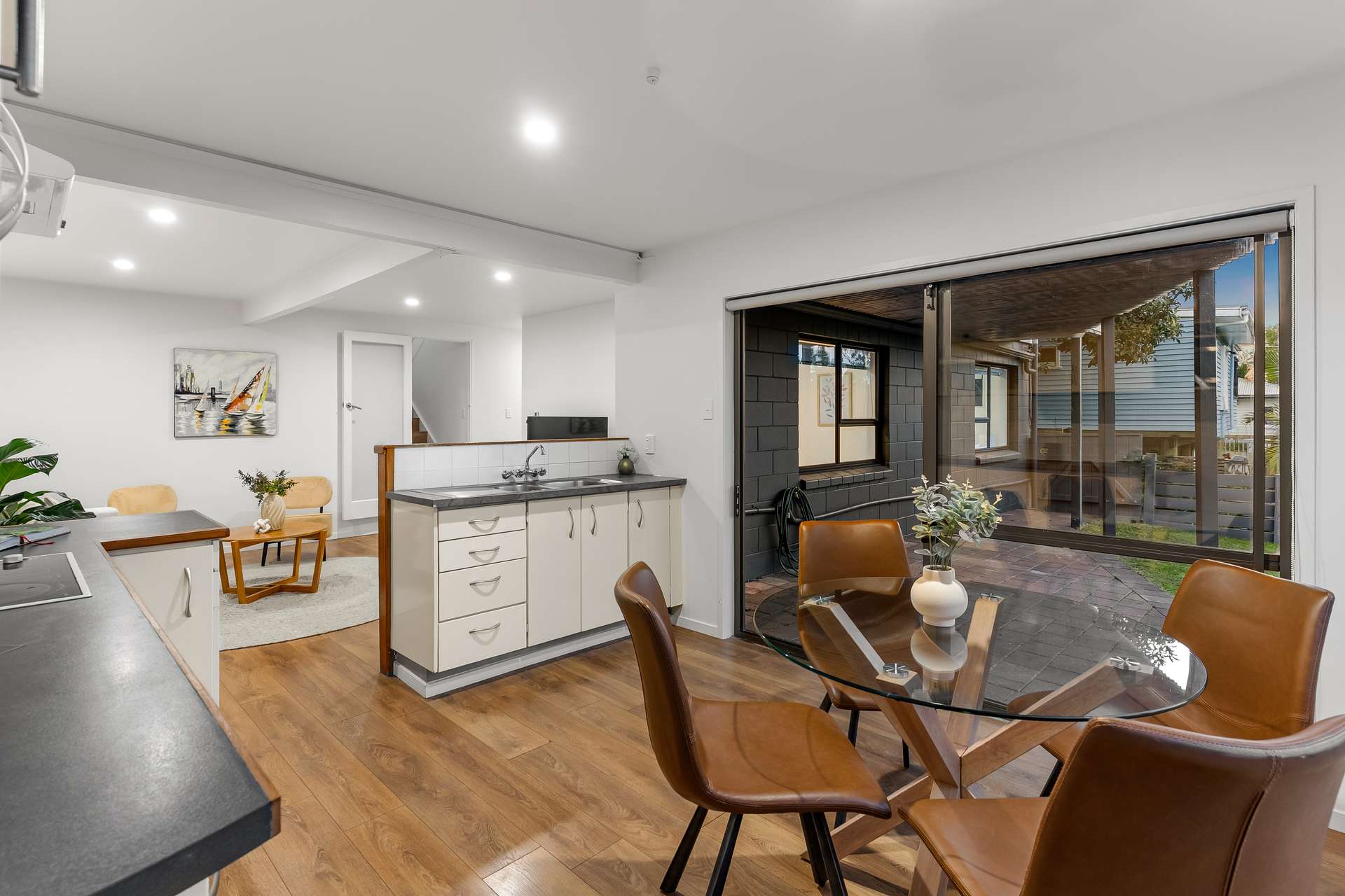 1/57 Aeroview Drive photo 10