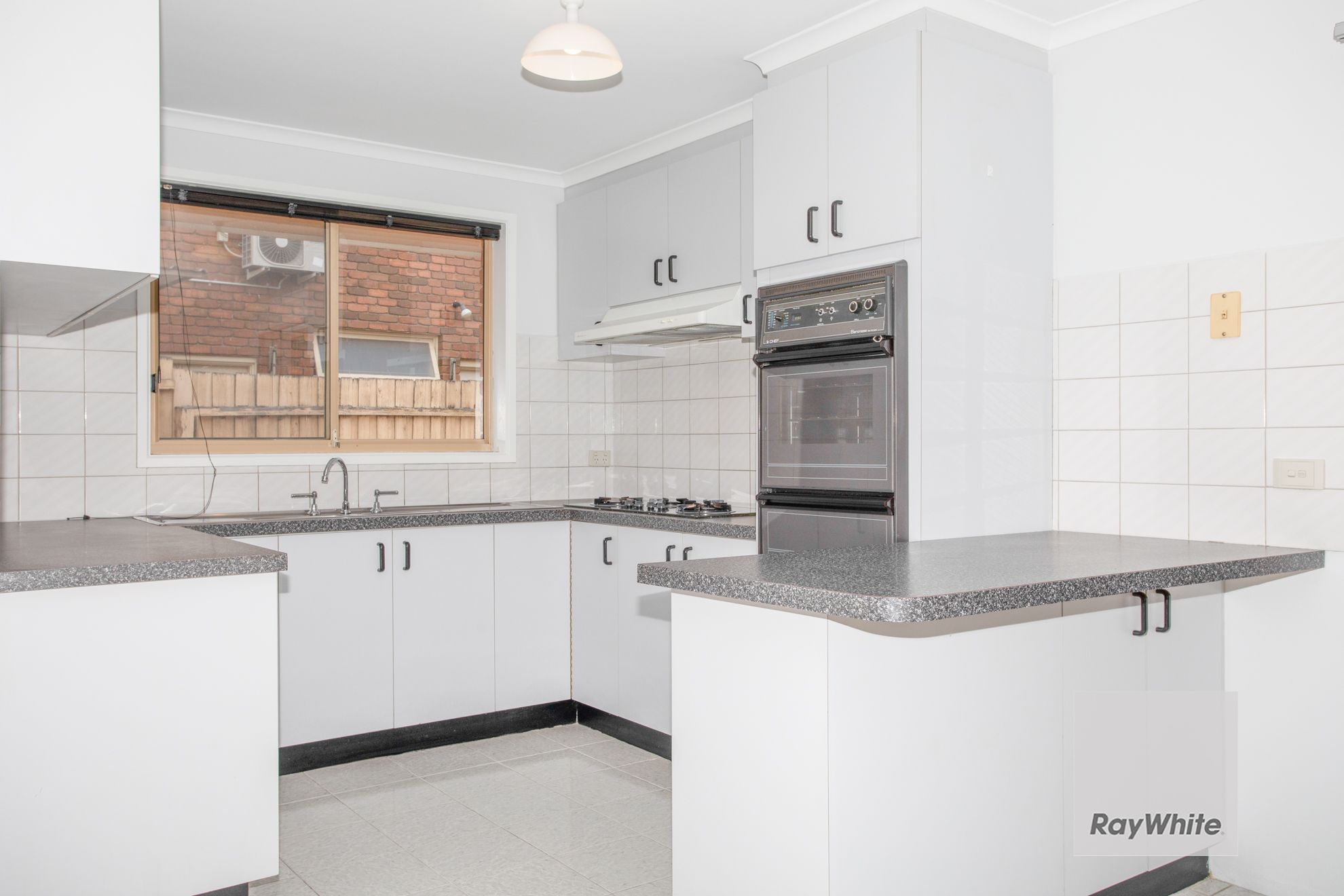 2/1 Owen Close, Keilor Downs, VIC 3038