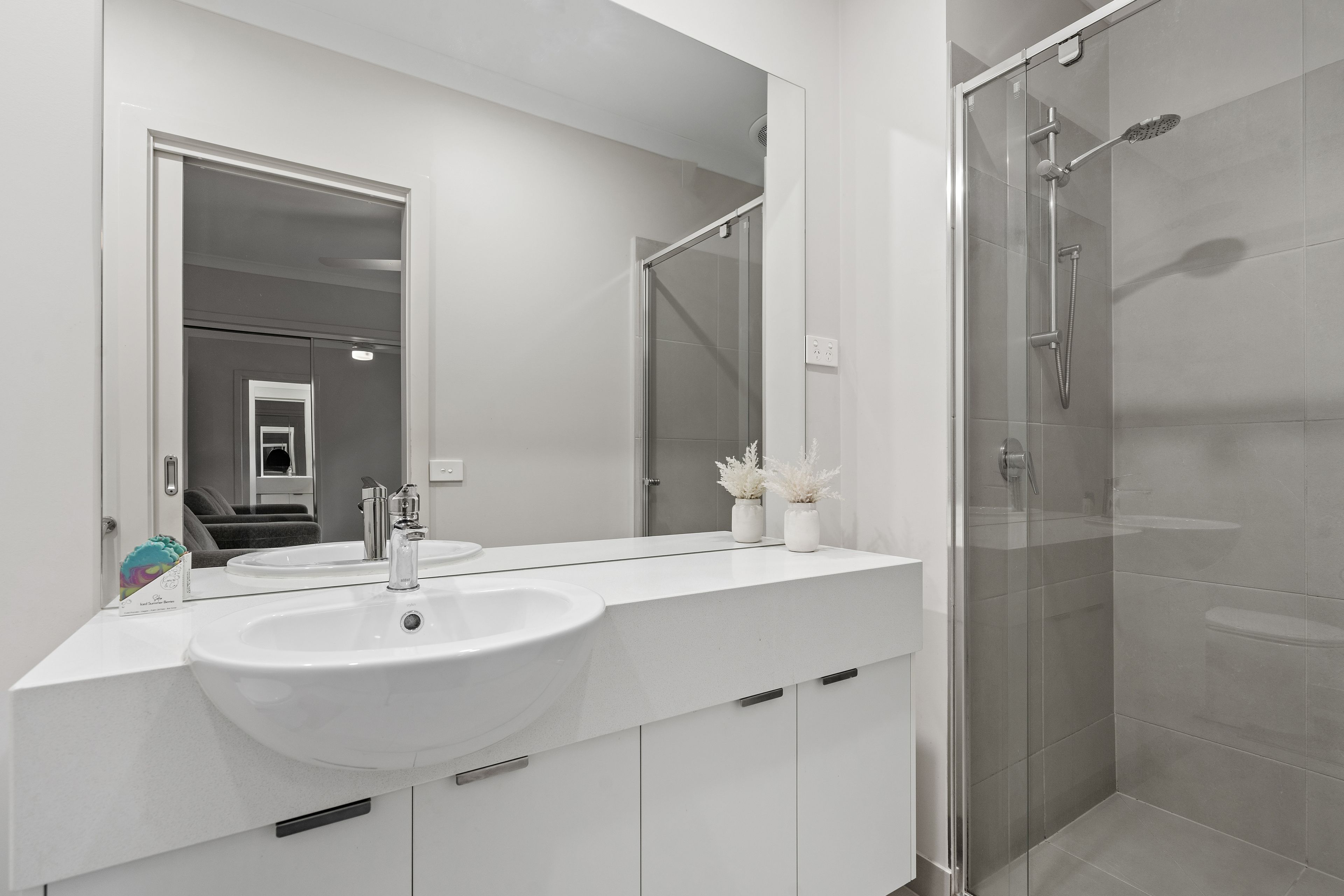 247 St Germain Boulevard — photo 12 of 23