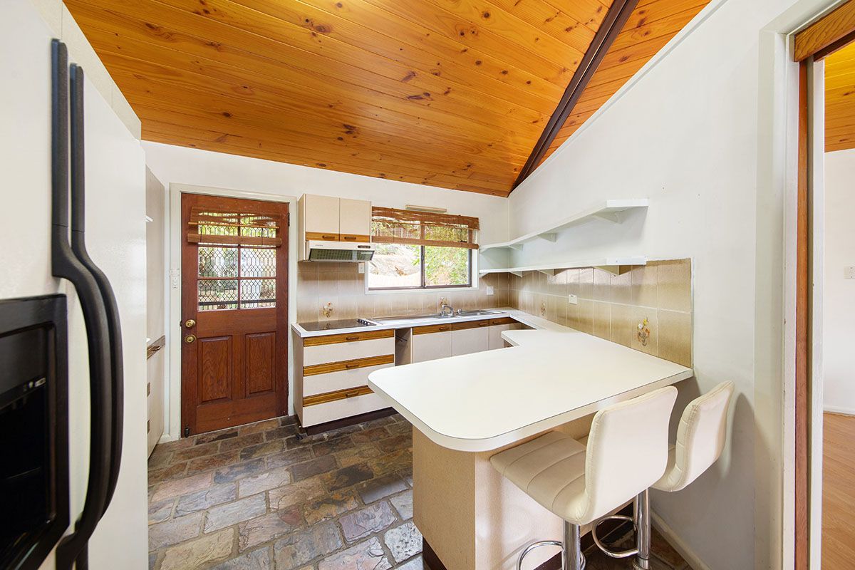 128 Prince Edward Park Road, Woronora, NSW 2232