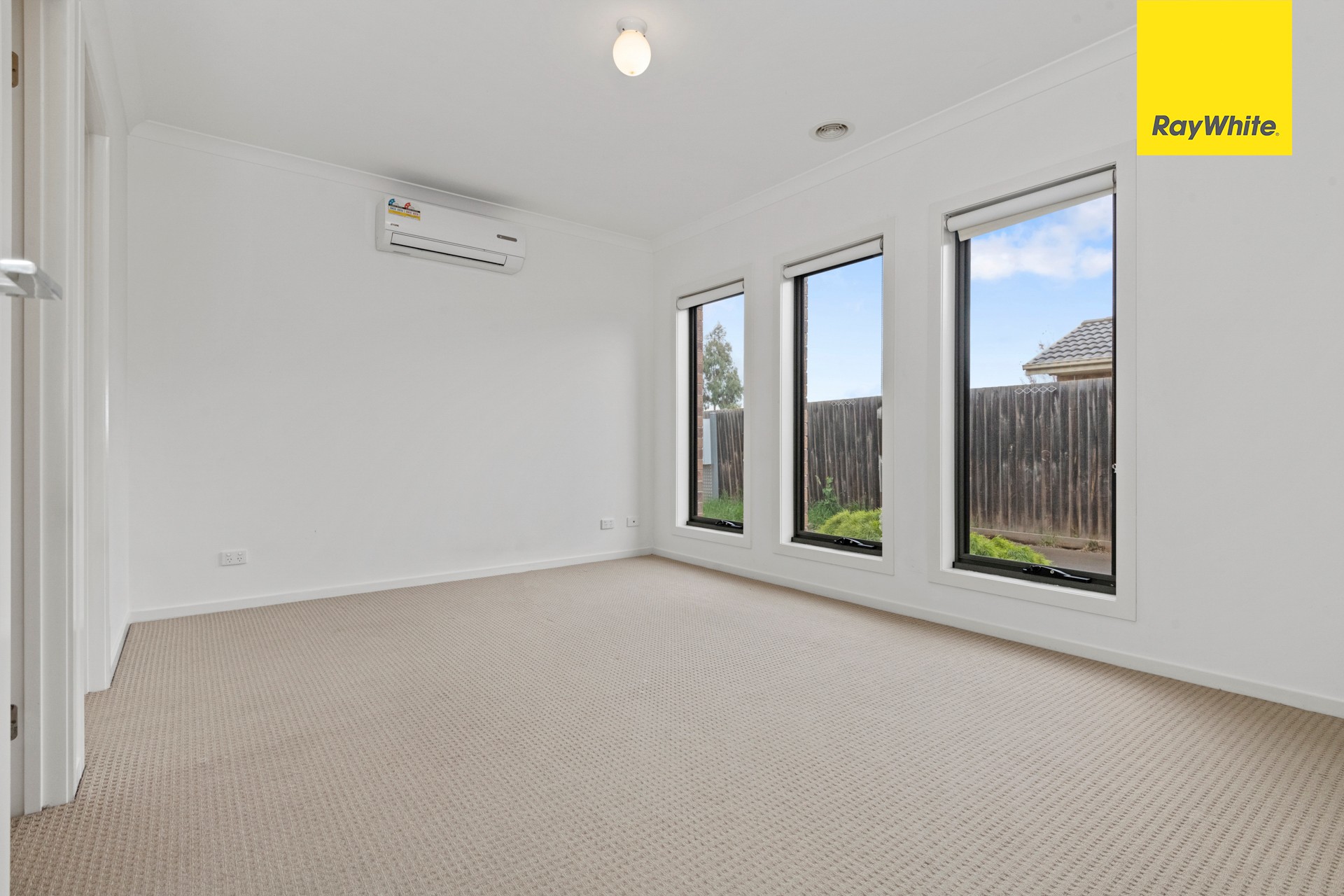 2/43 McBurnie Drive, Kurunjang, VIC 3337