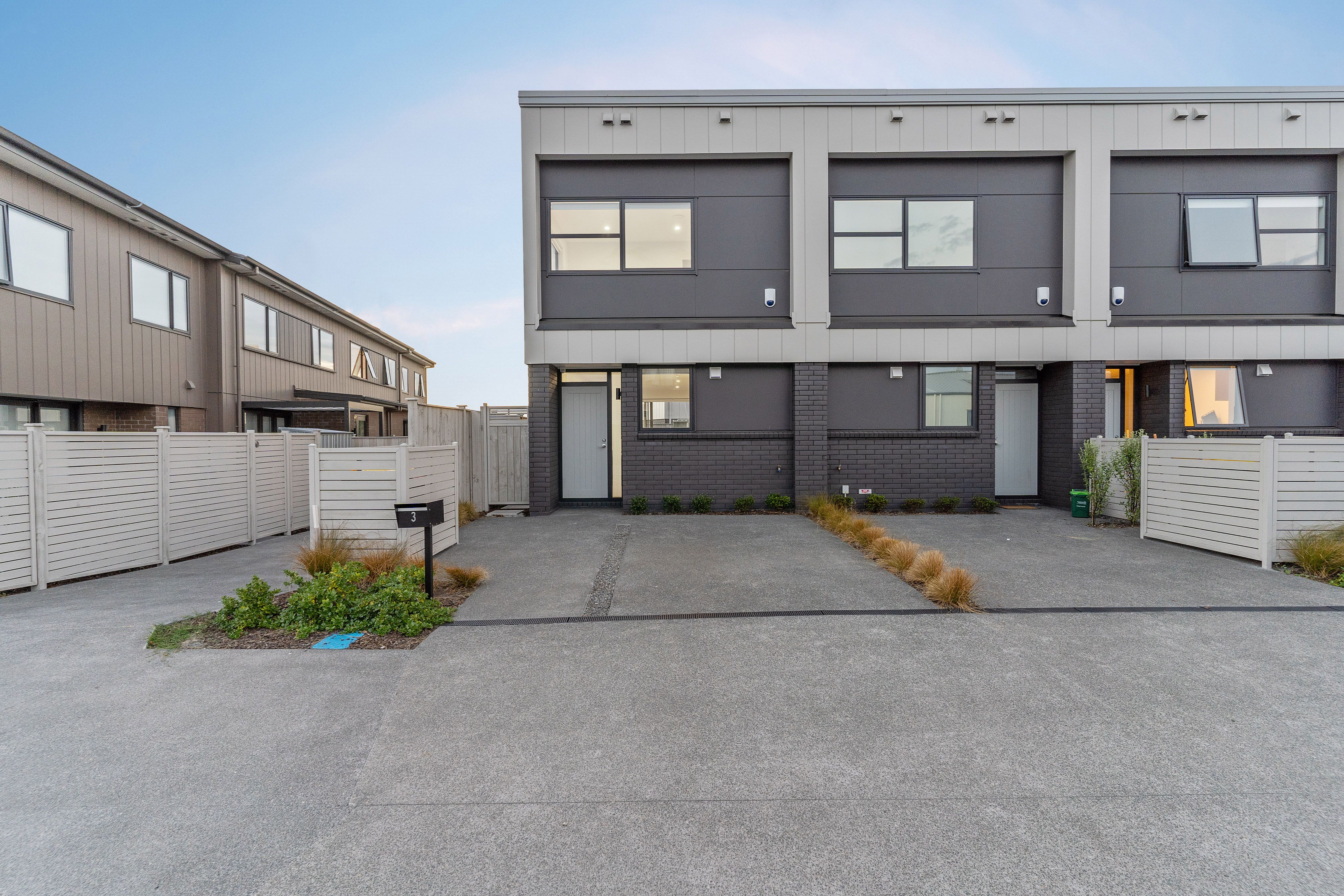 3 Orona Place, Conifer Grove, Manukau City