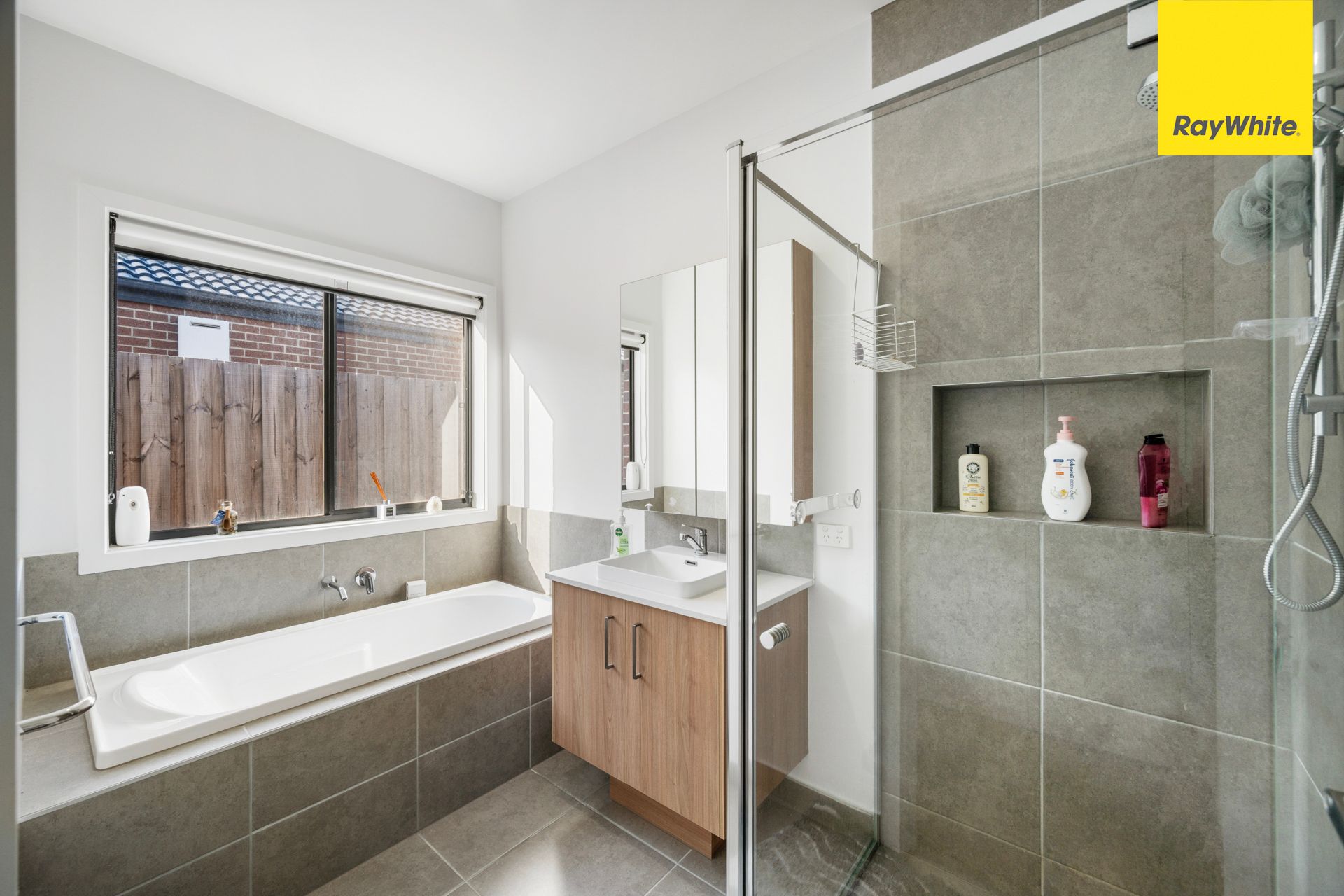 19 Babina Avenue — photo 11 of 19