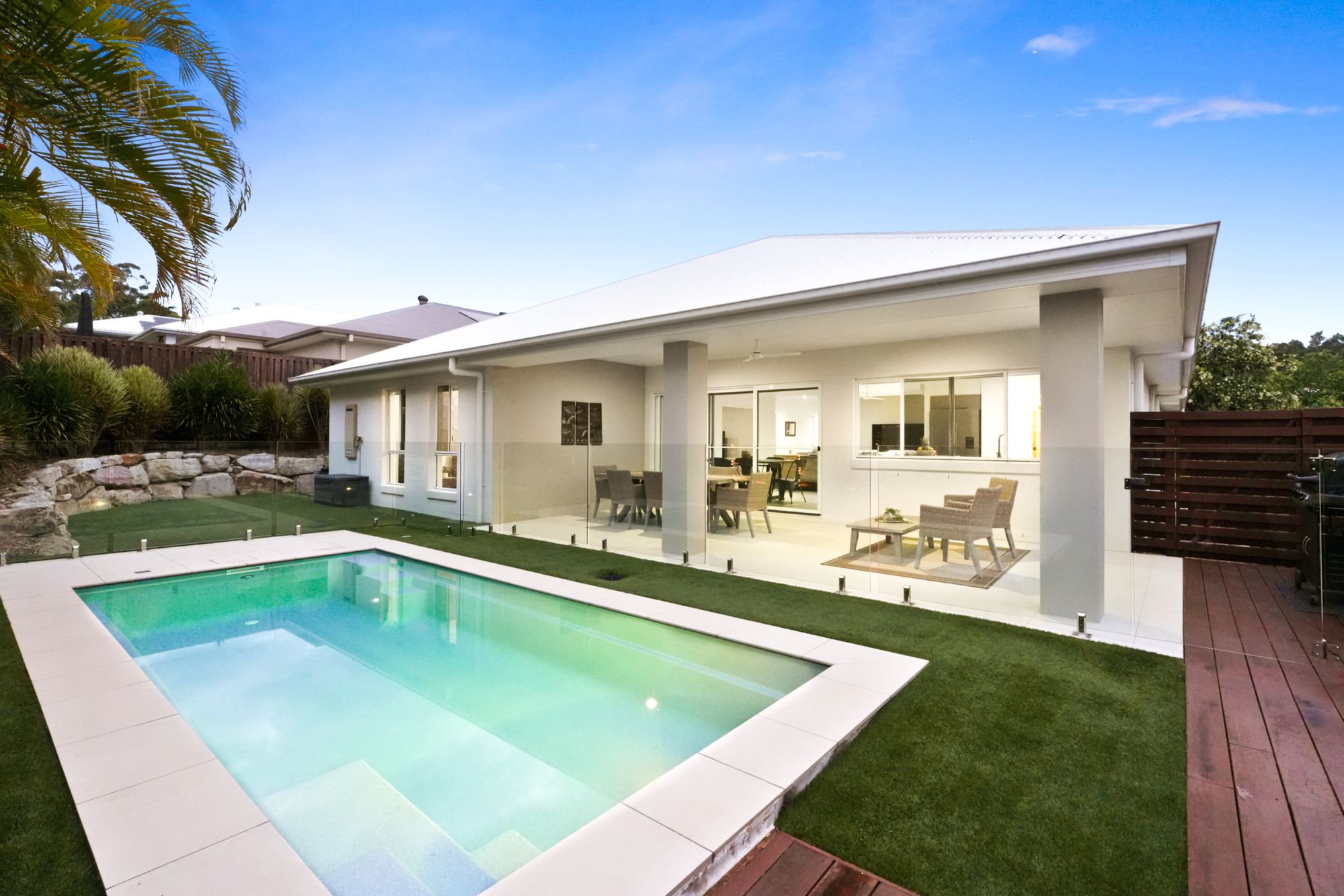 4 Star Rise Street, Maudsland QLD 4210