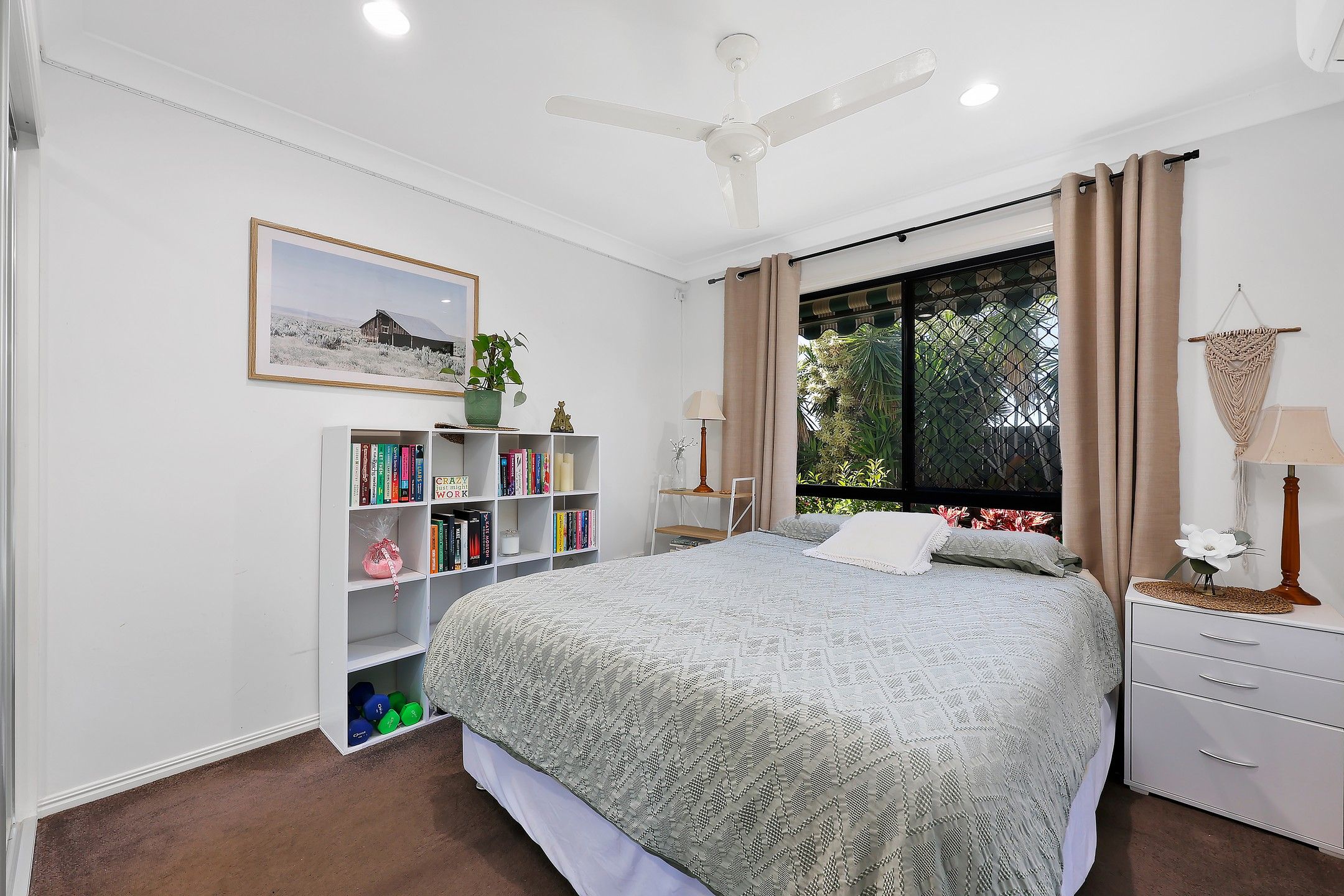 1/4A Hillvue Crescent — photo 19 of 28