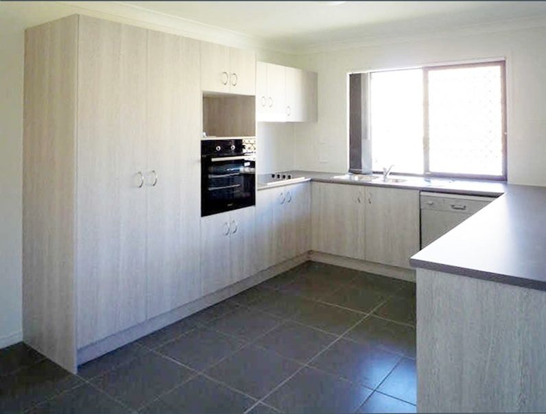 1/23 Bluegrass Court, Hillcrest, QLD 4118