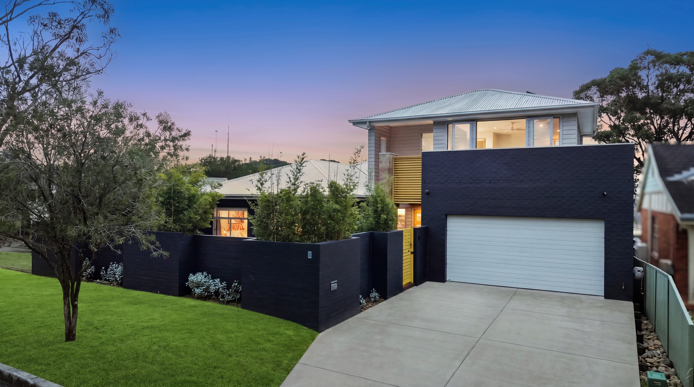 2 Sycamore Avenue, Bateau Bay, NSW 2261