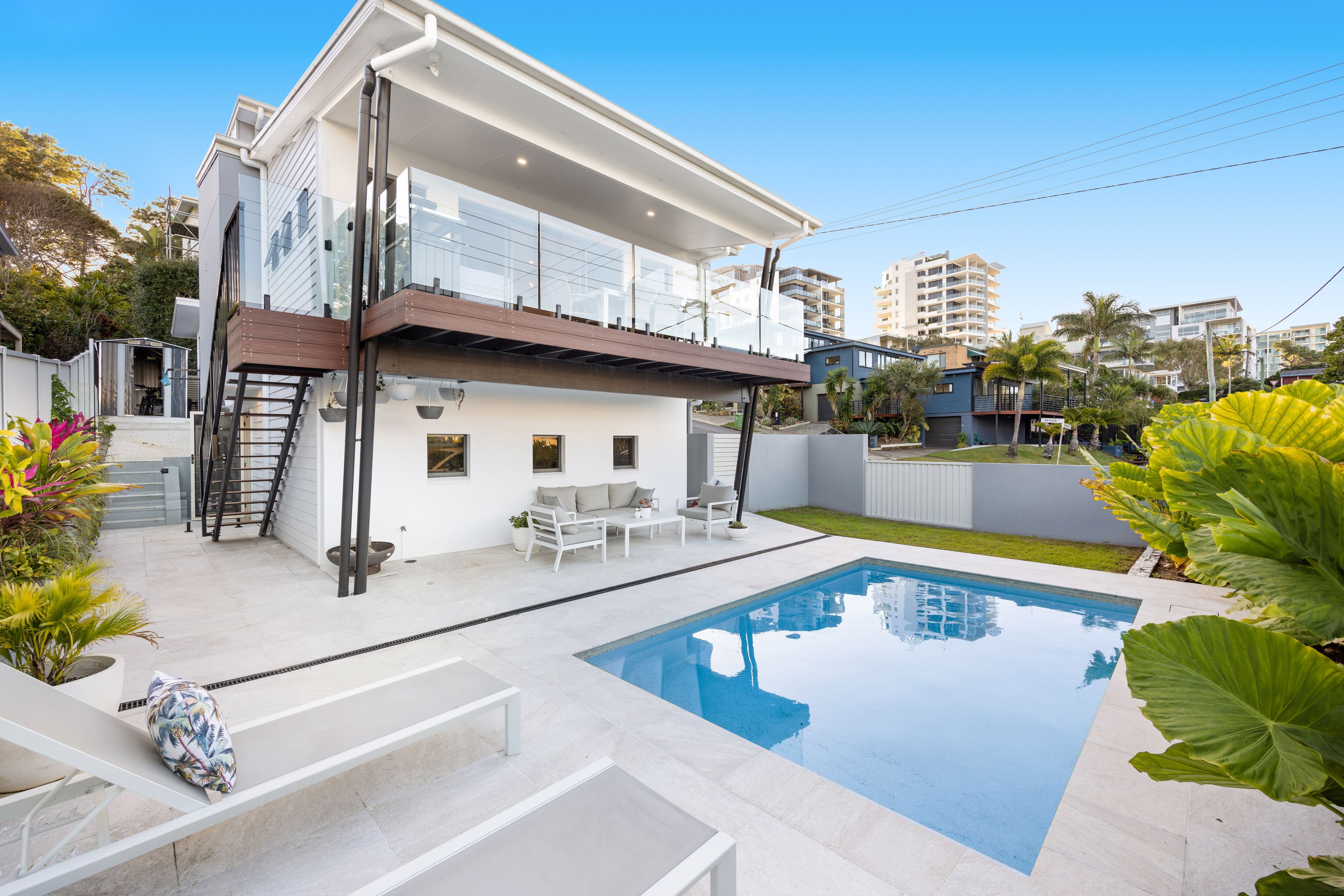 8 Upper Gay Terrace, Kings Beach QLD 4551