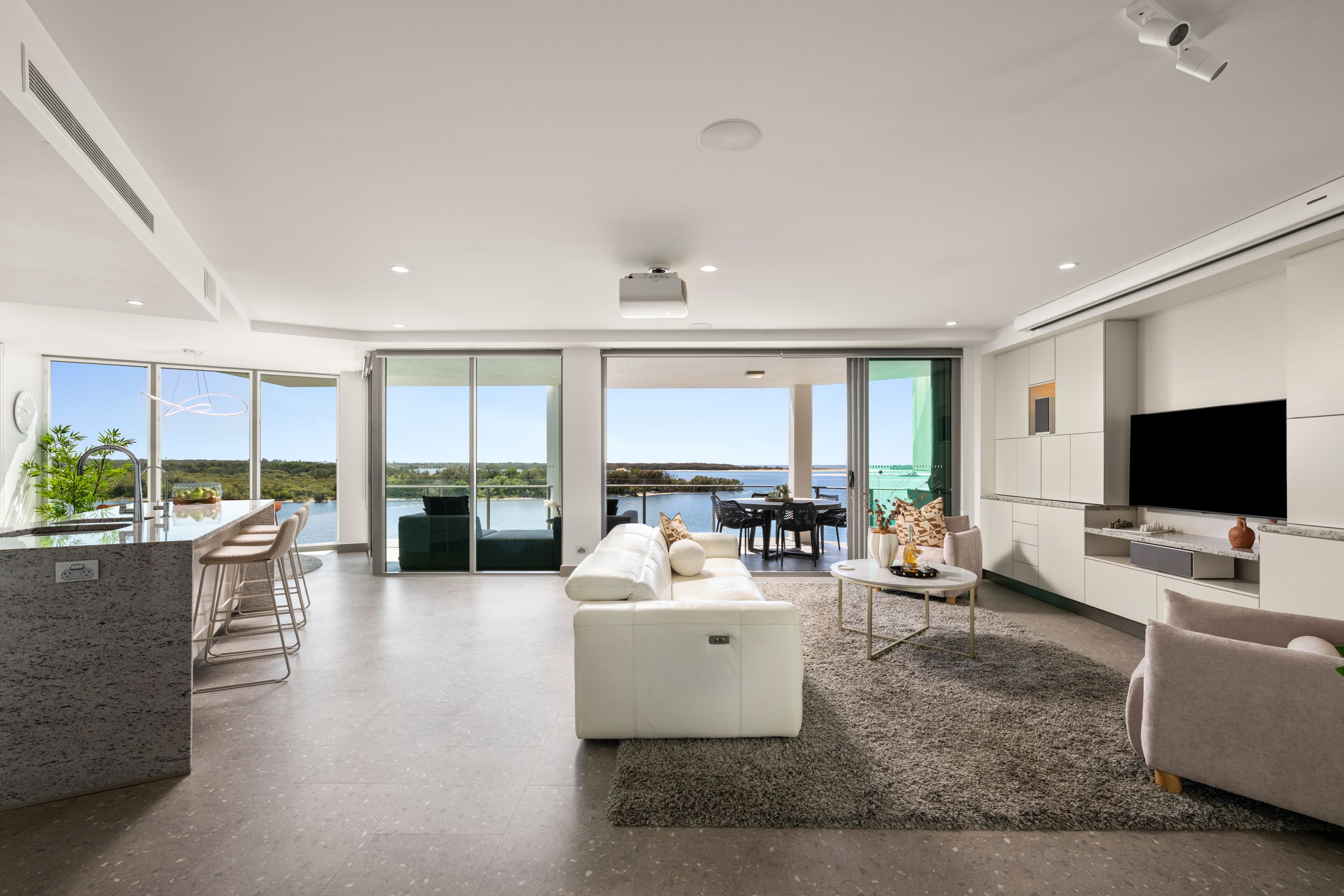 401/42 Duporth Avenue, Maroochydore, QLD 4558