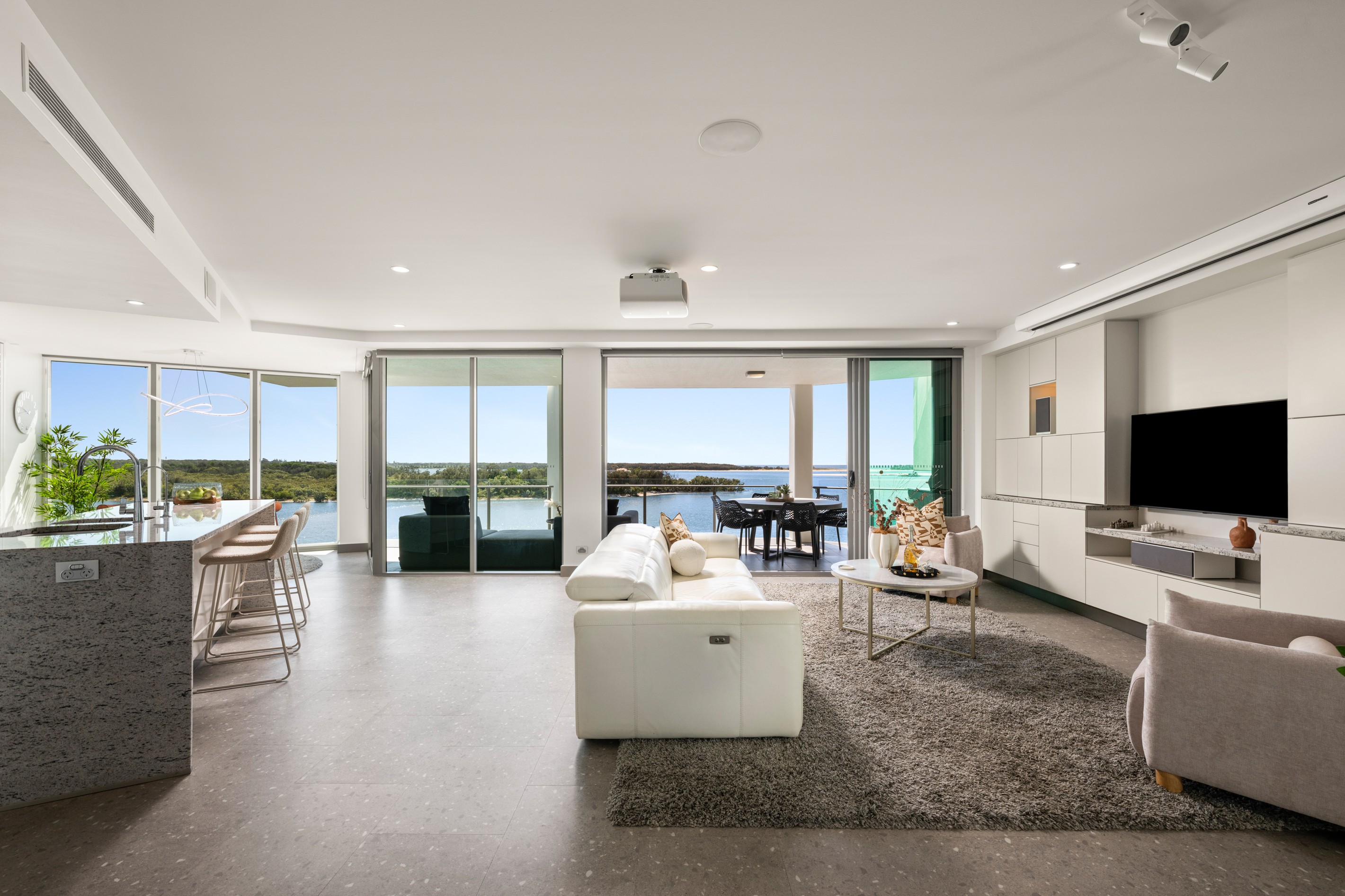 401/42 Duporth Avenue, Maroochydore, QLD 4558